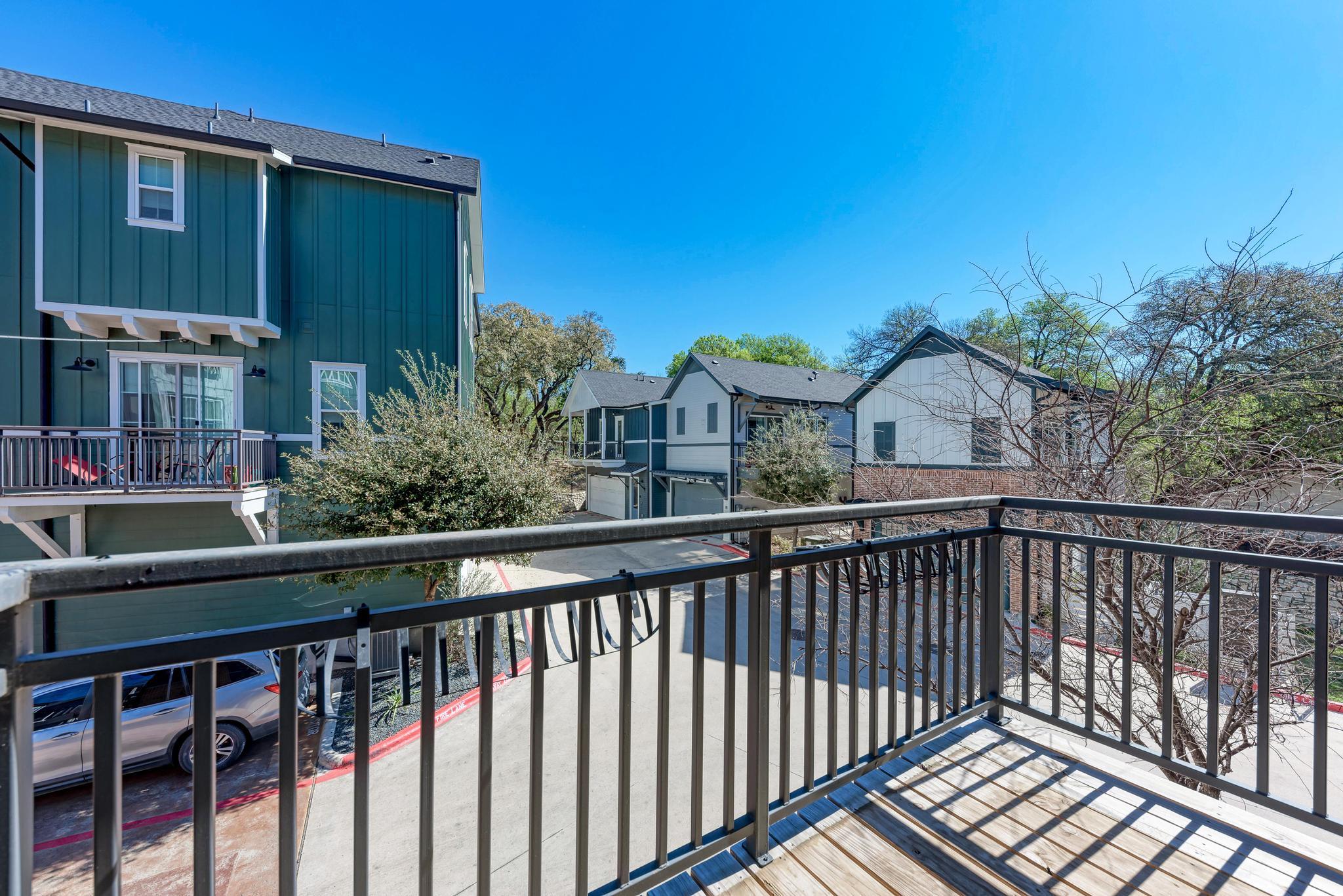 3809 Valley View RD # 14