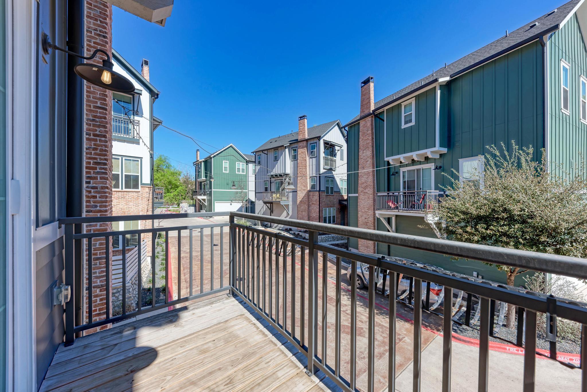 3809 Valley View RD # 14