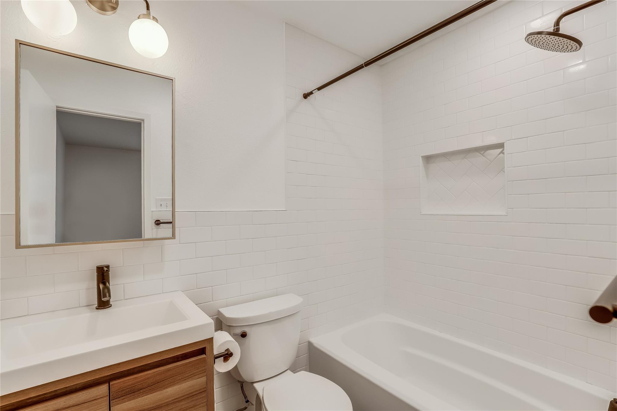 6804 Kenosha PASS # B