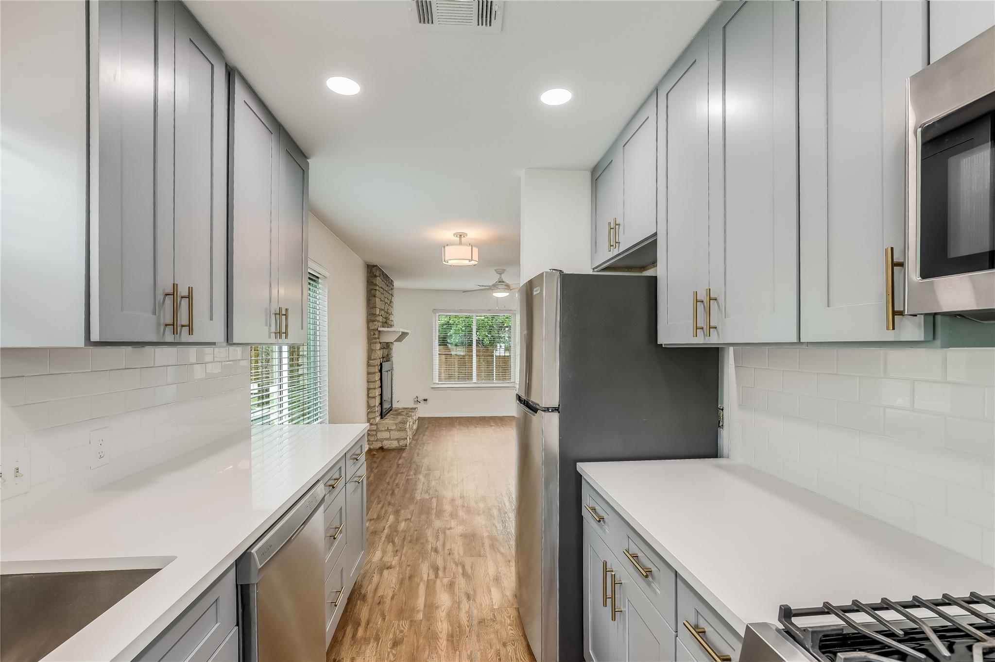 6804 Kenosha PASS # B