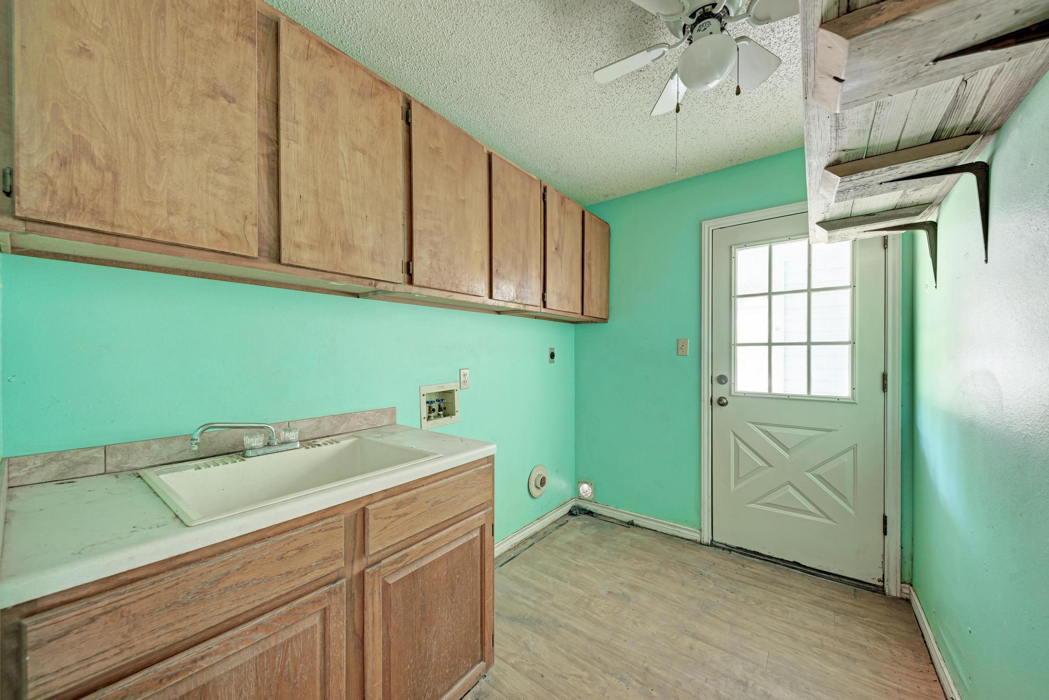 17505 Hamilton Pool RD