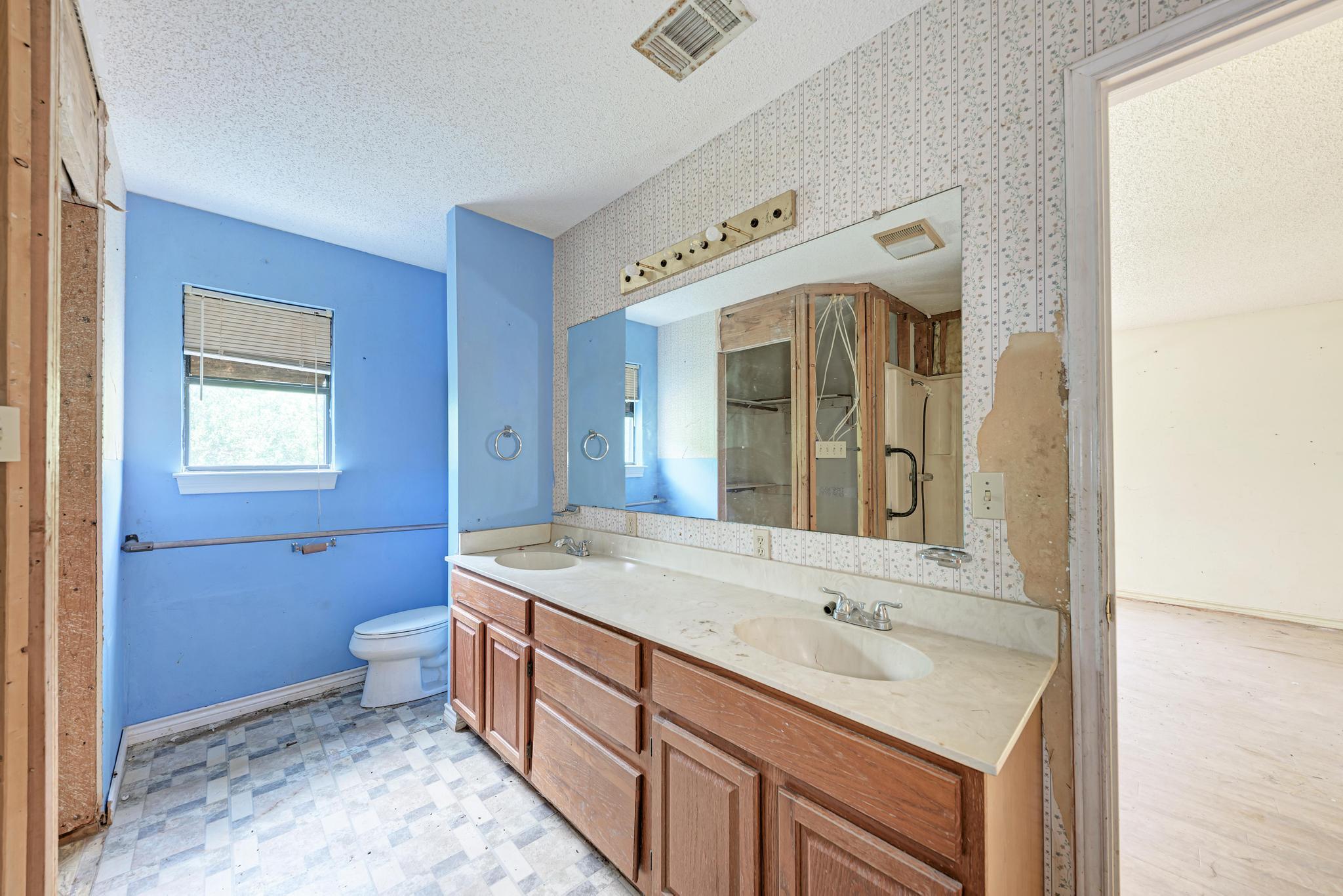 17505 Hamilton Pool RD