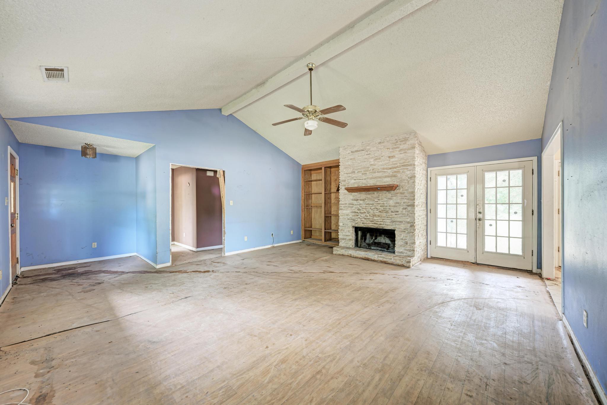 17505 Hamilton Pool RD