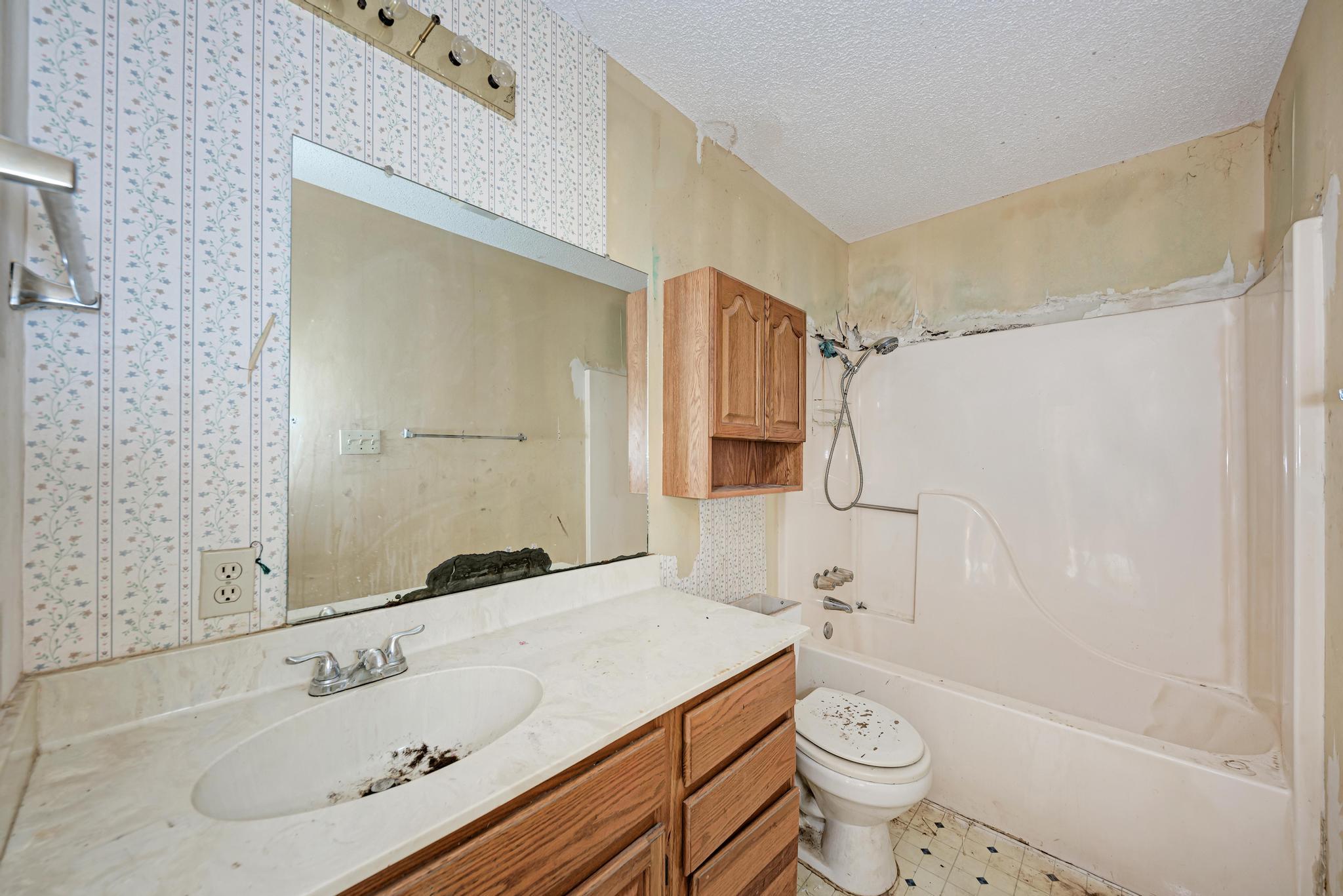 17505 Hamilton Pool RD