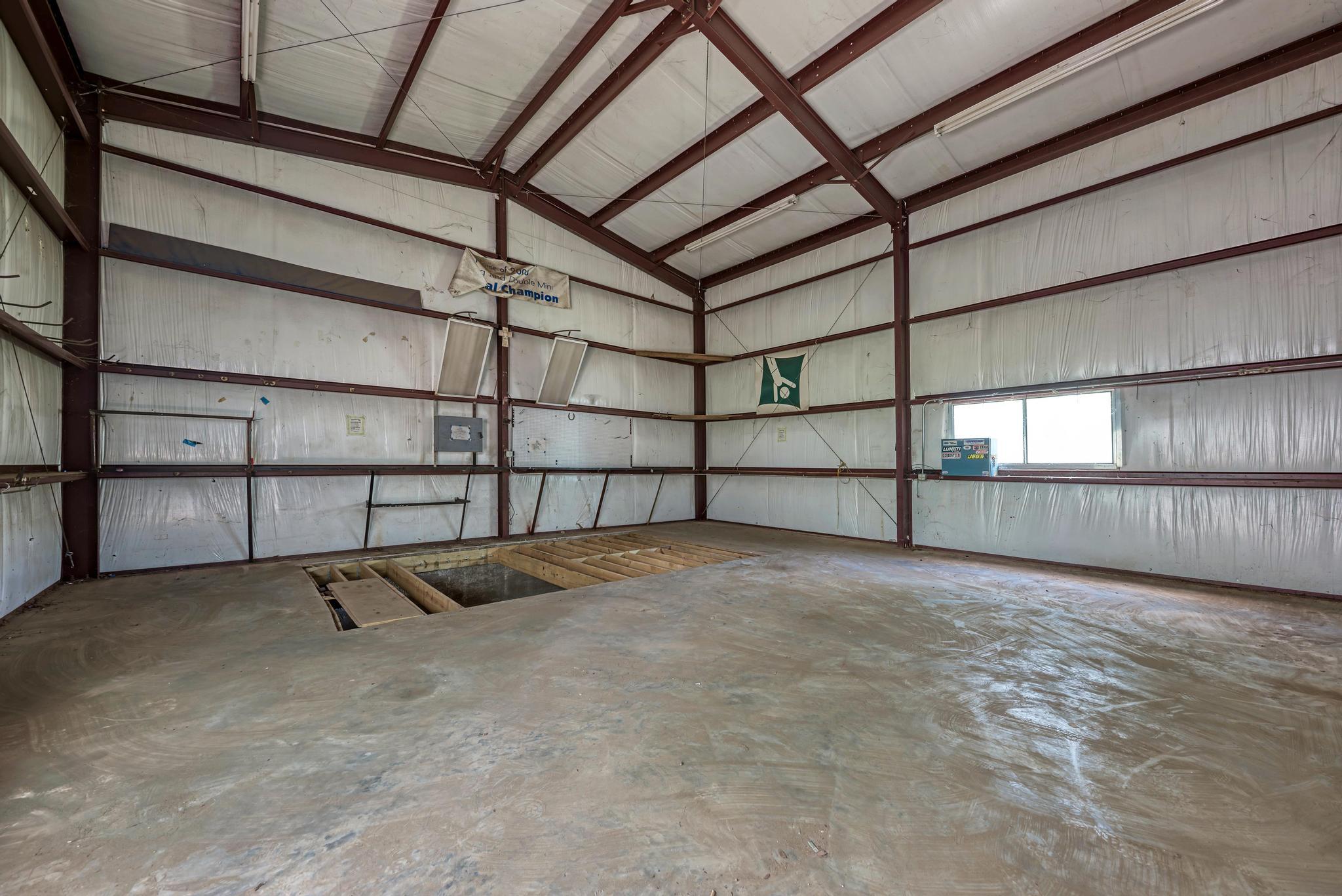 17505 Hamilton Pool RD