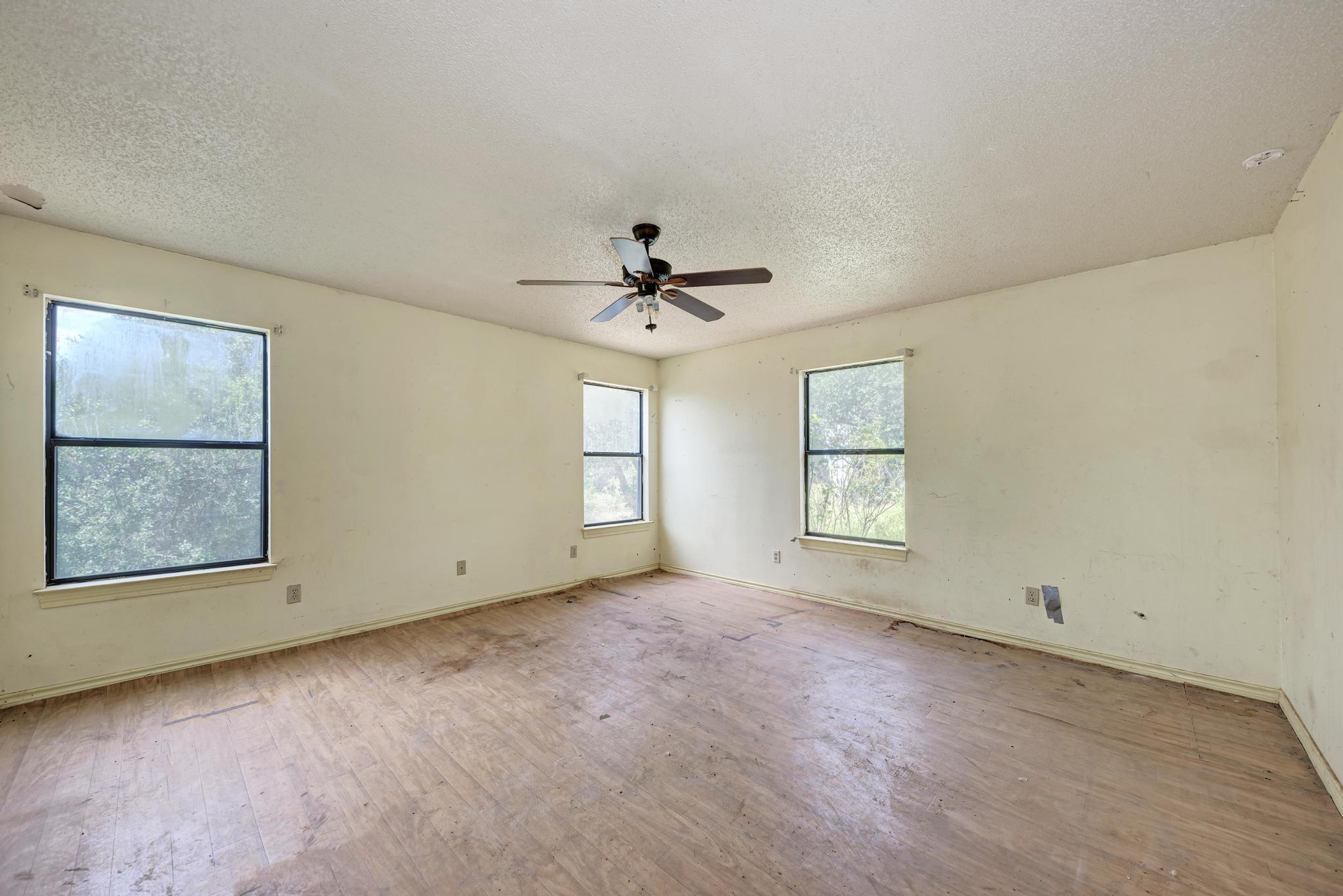 17505 Hamilton Pool RD