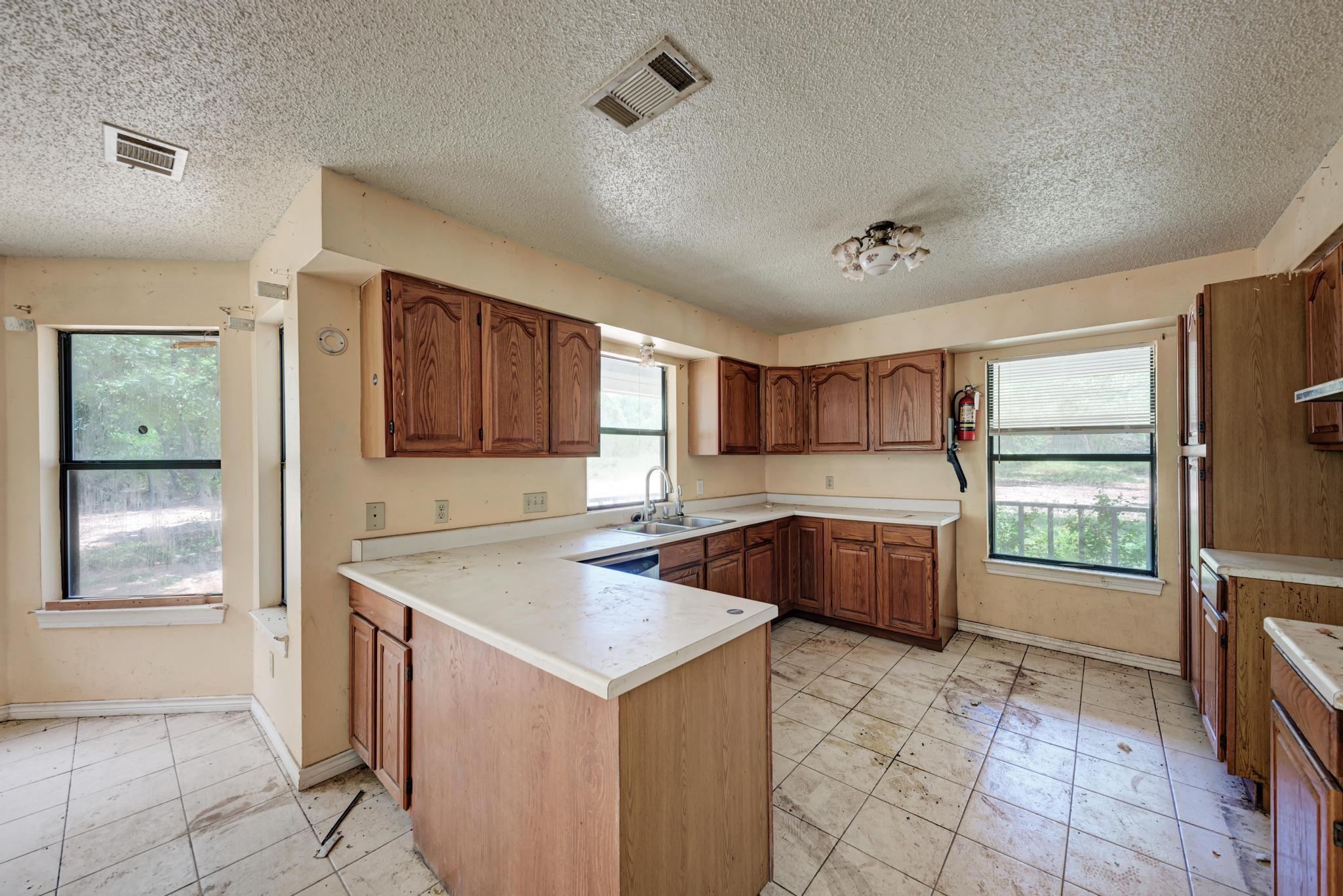 17505 Hamilton Pool RD
