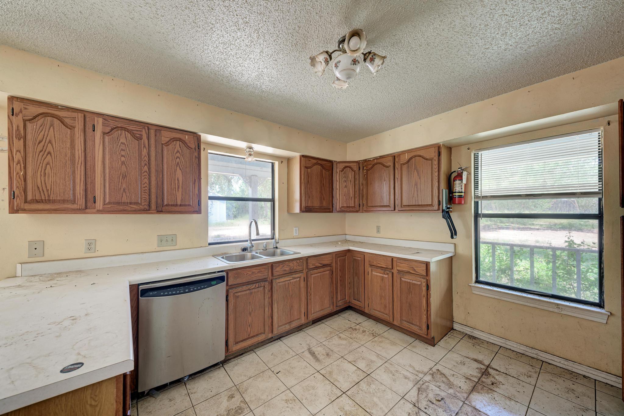 17505 Hamilton Pool RD