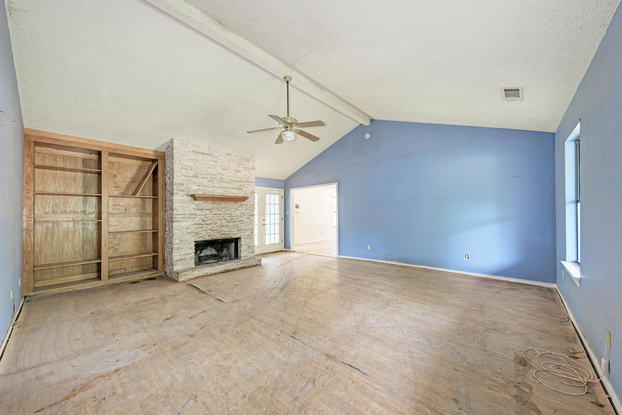 17505 Hamilton Pool RD
