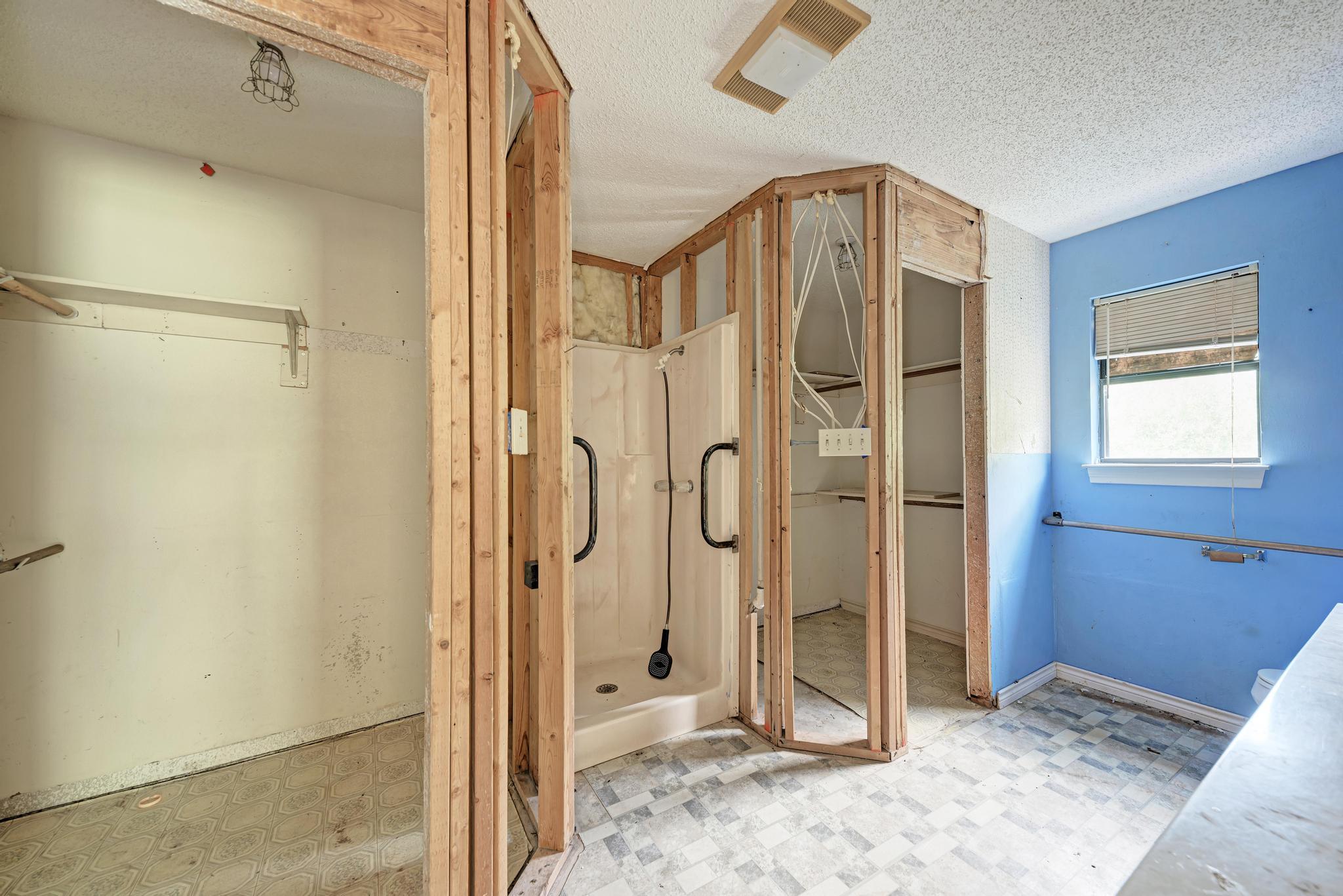 17505 Hamilton Pool RD