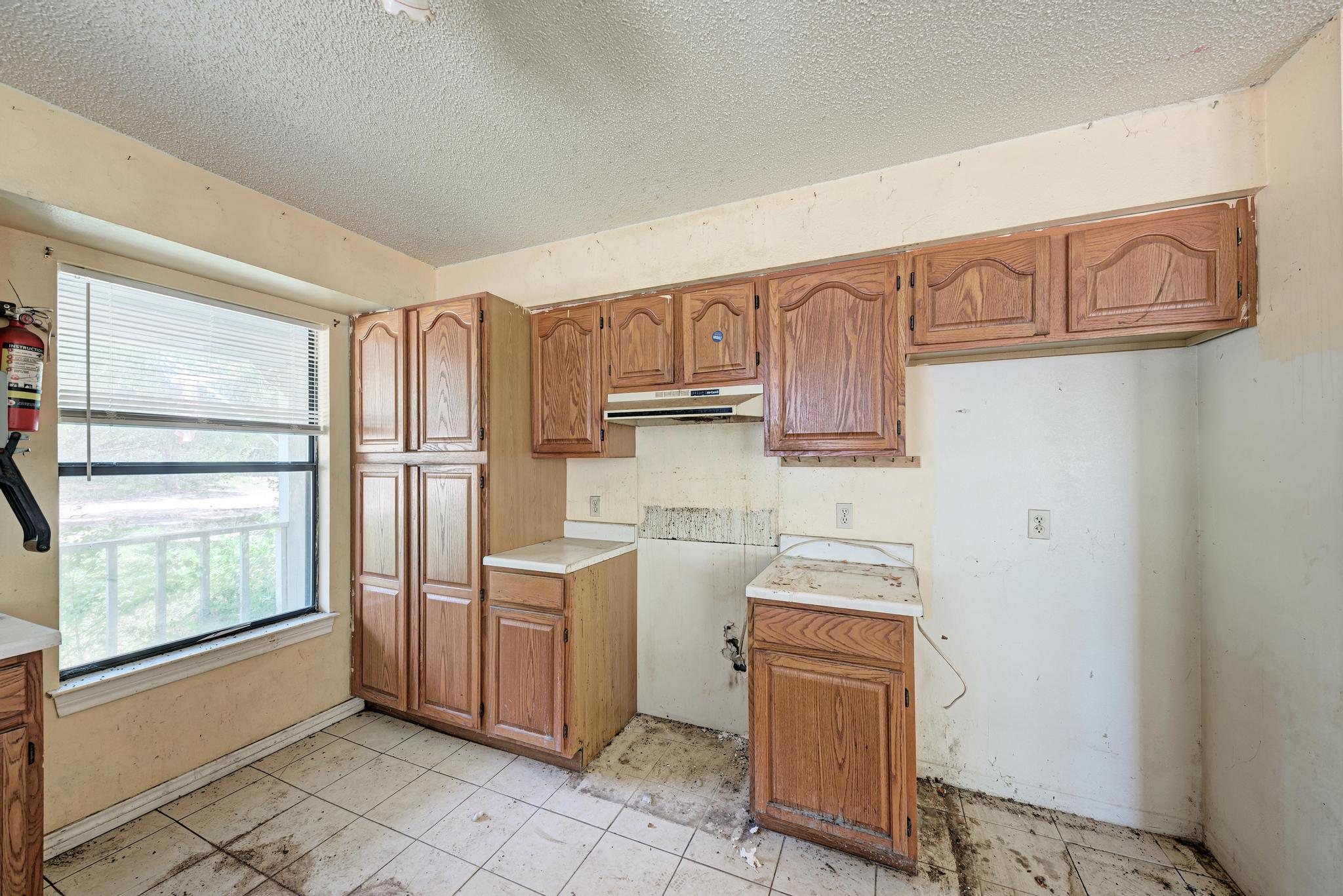 17505 Hamilton Pool RD