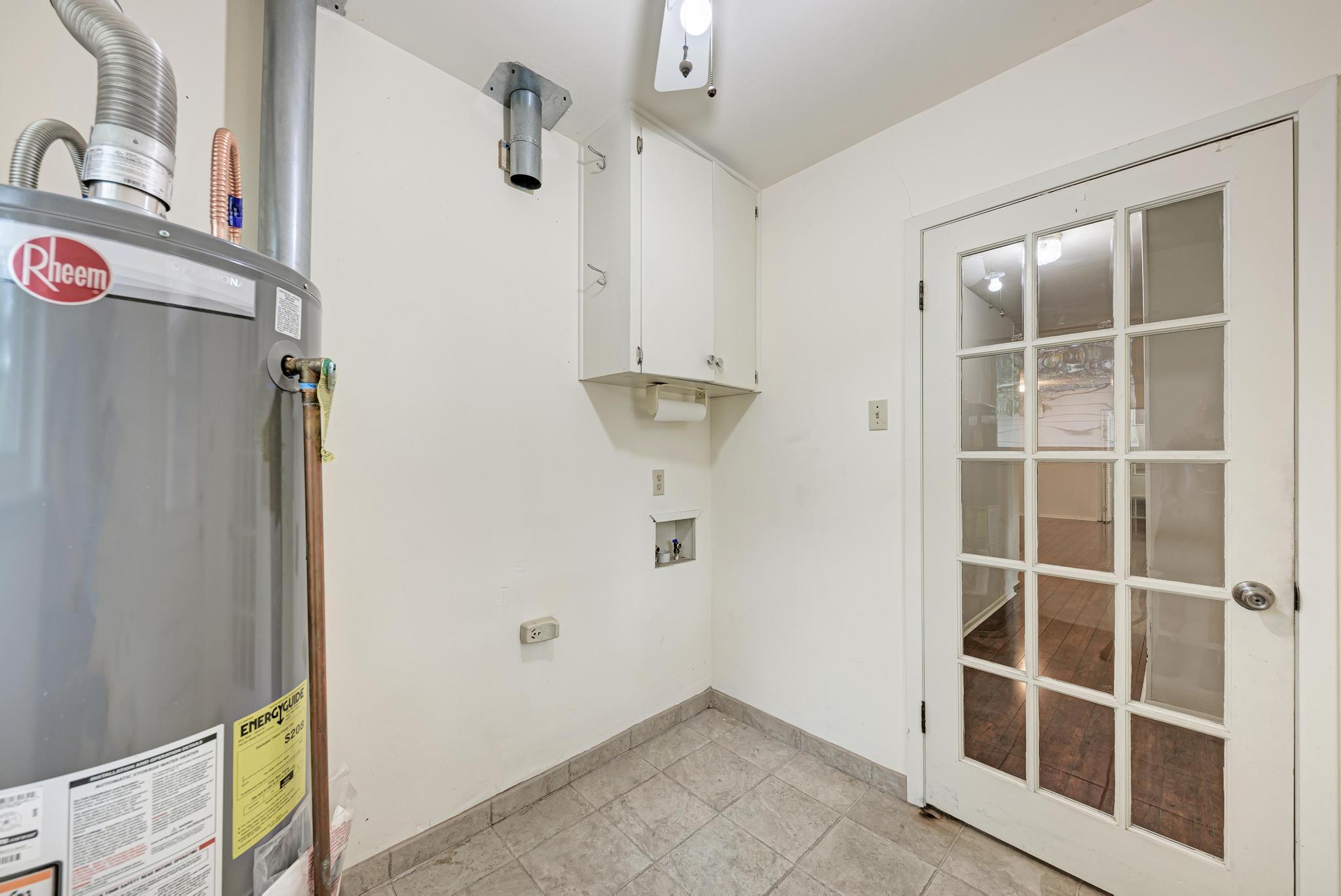 2500 Spring Creek DR