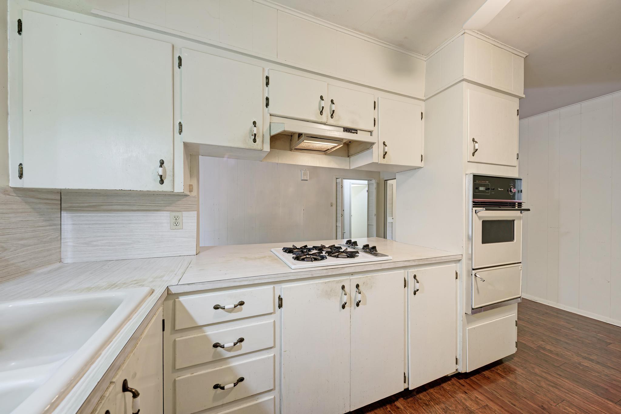 2500 Spring Creek DR