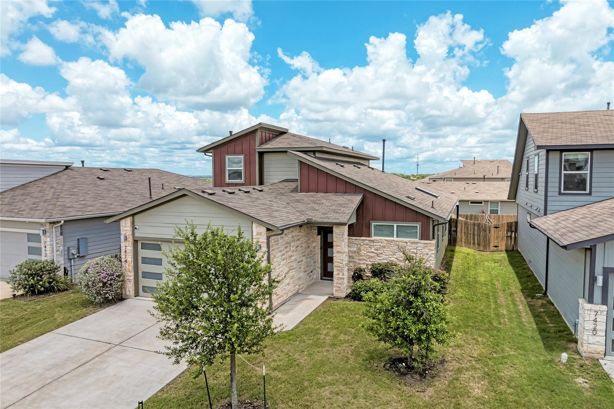 7416 Peggie Nell DR
