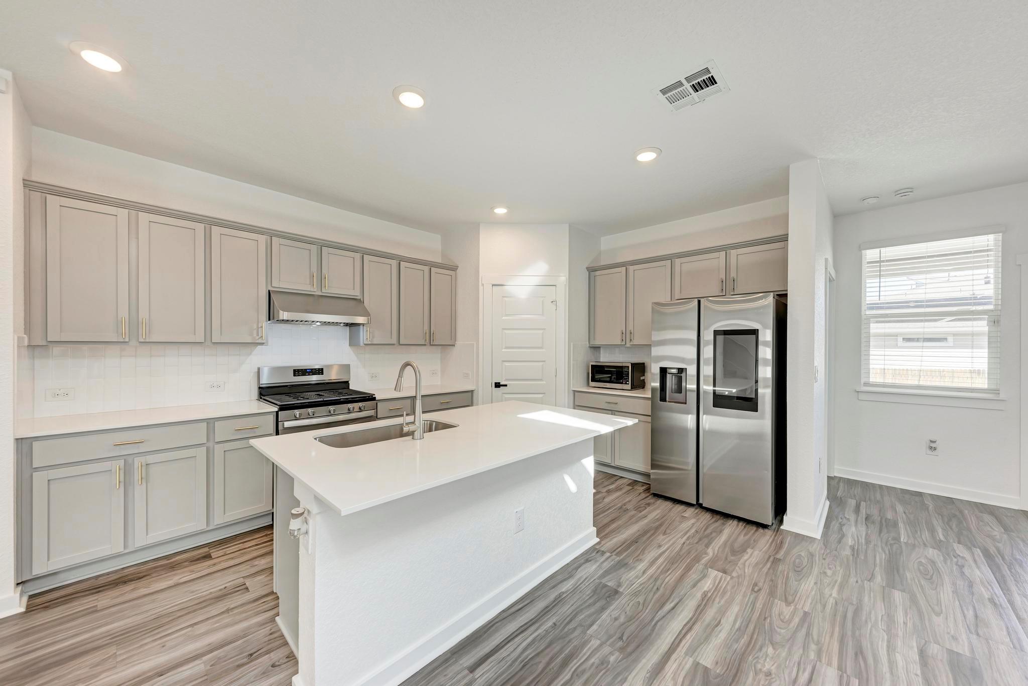 7416 Peggie Nell DR