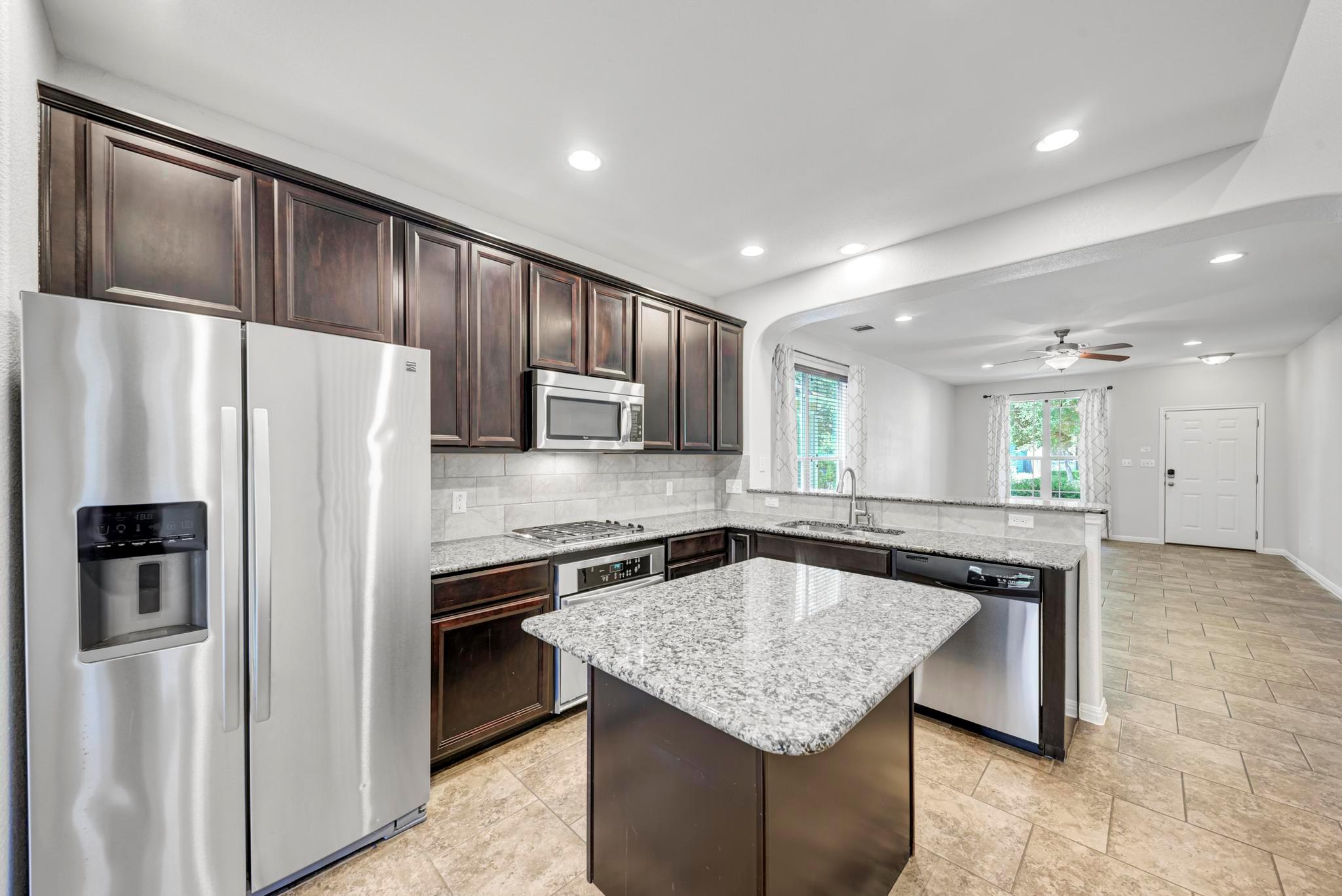 1325 Central Park CT