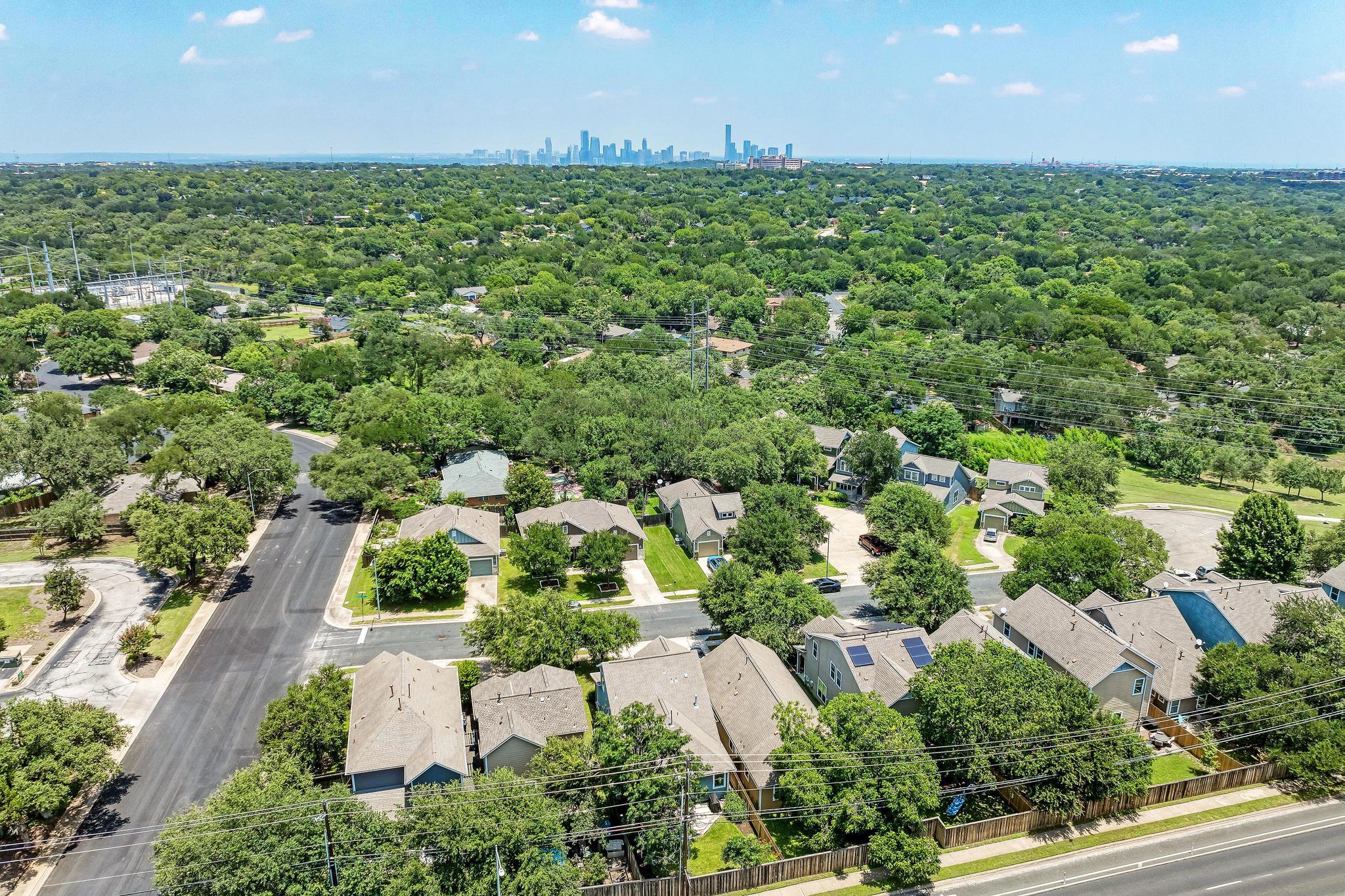 1325 Central Park CT