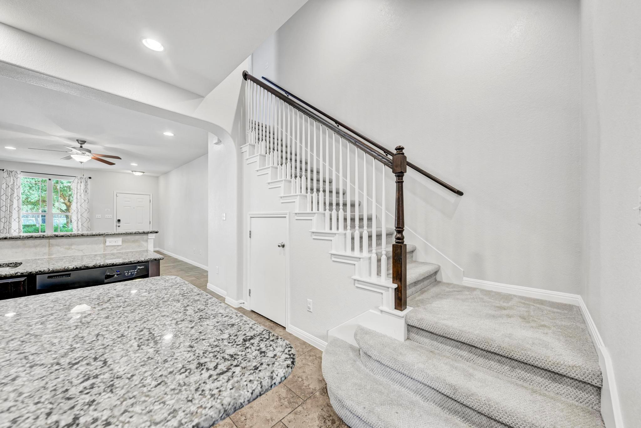 1325 Central Park CT