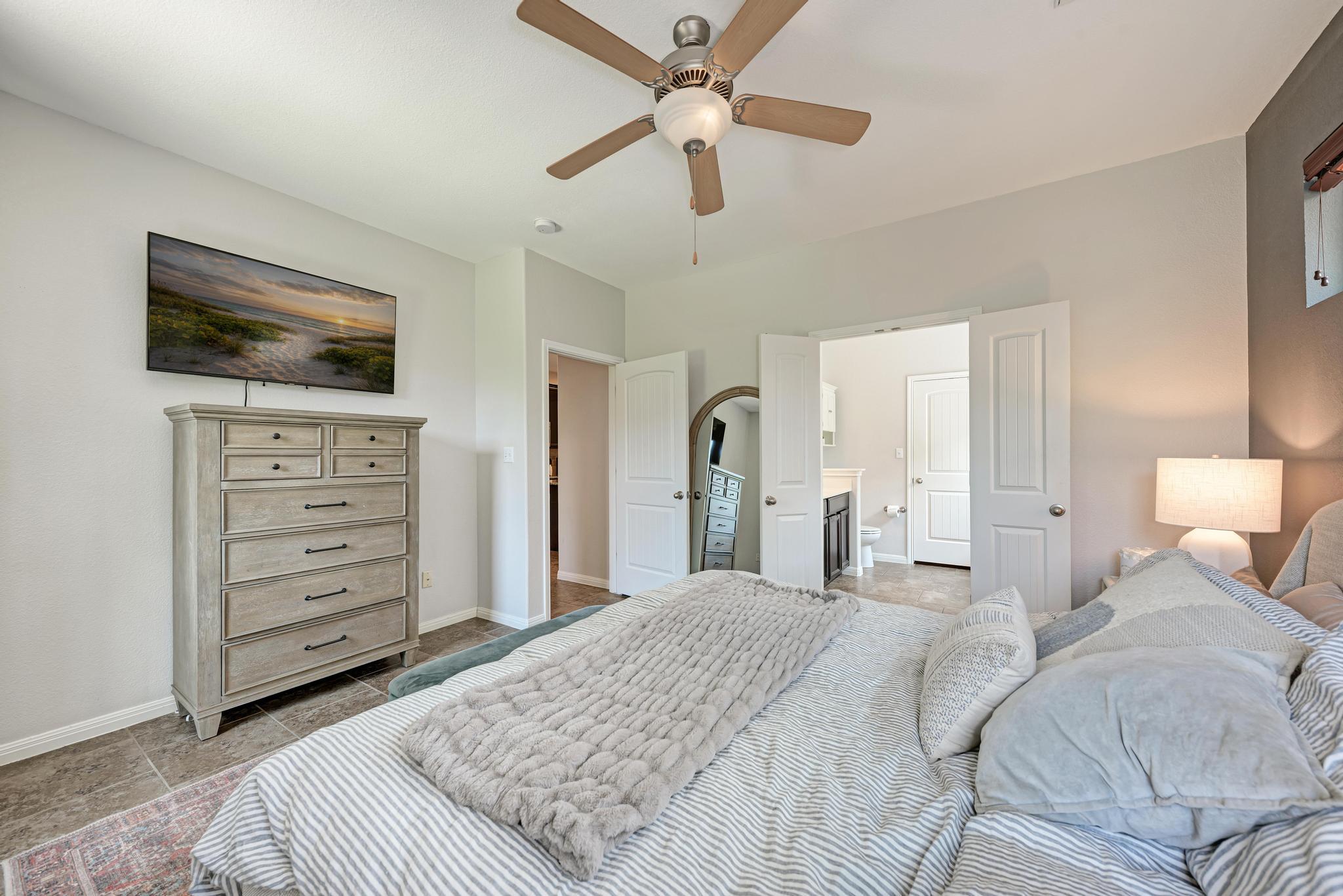 1325 Central Park CT