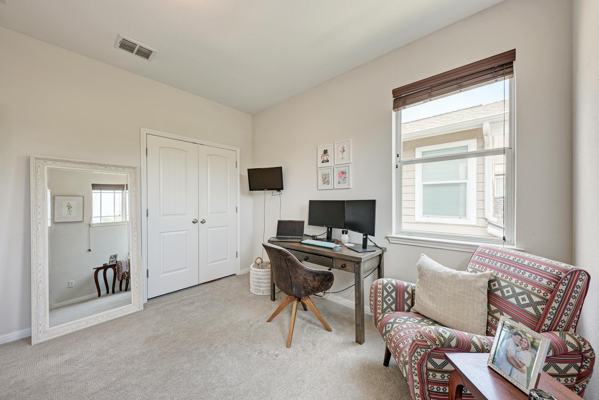 1325 Central Park CT