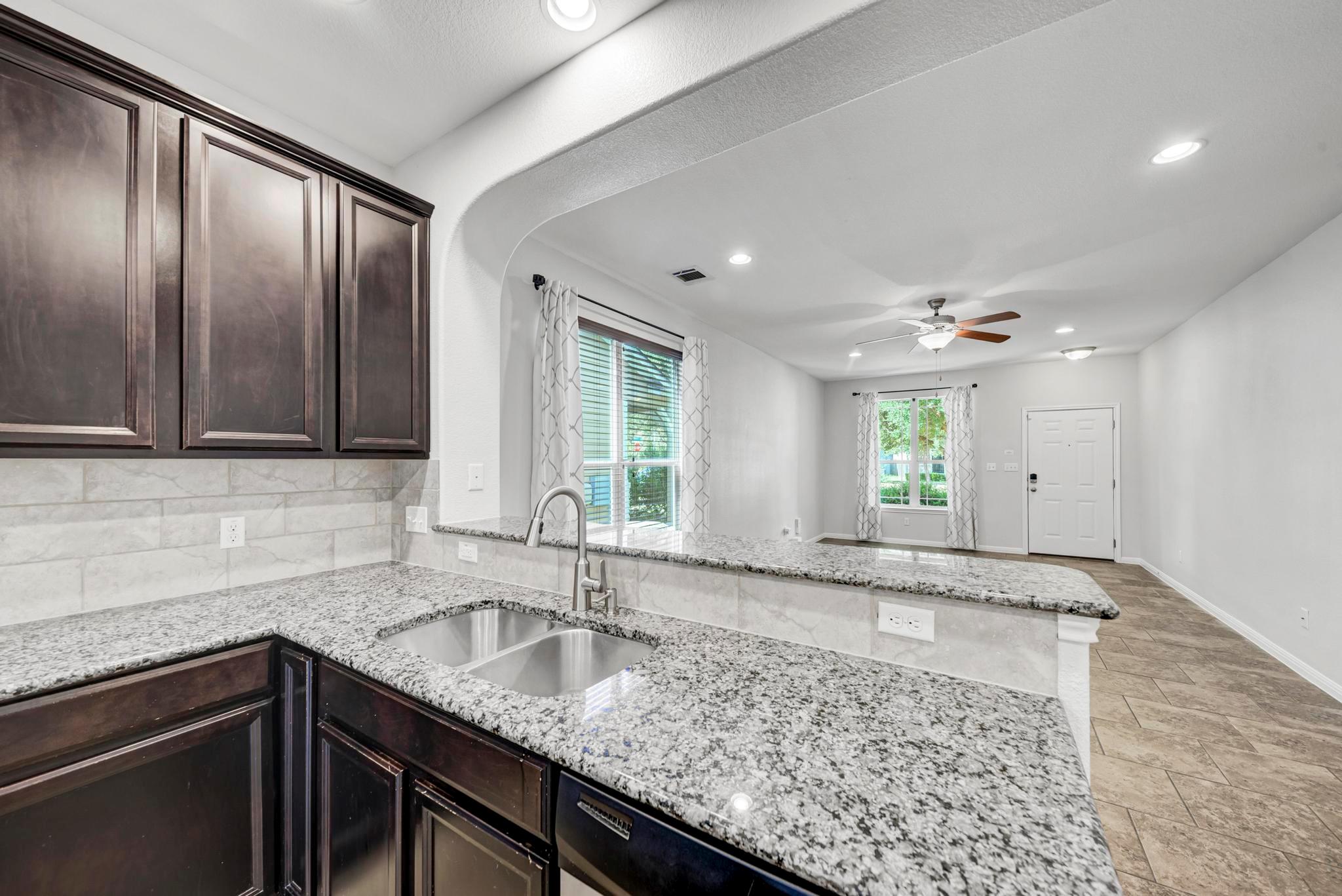 1325 Central Park CT