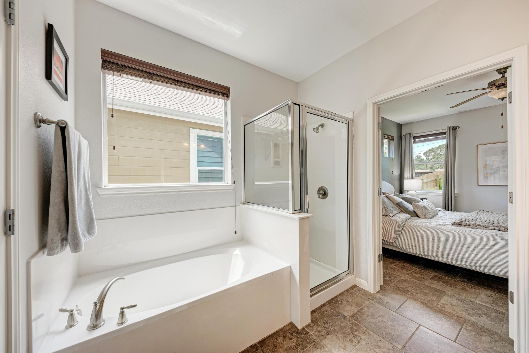 1325 Central Park CT