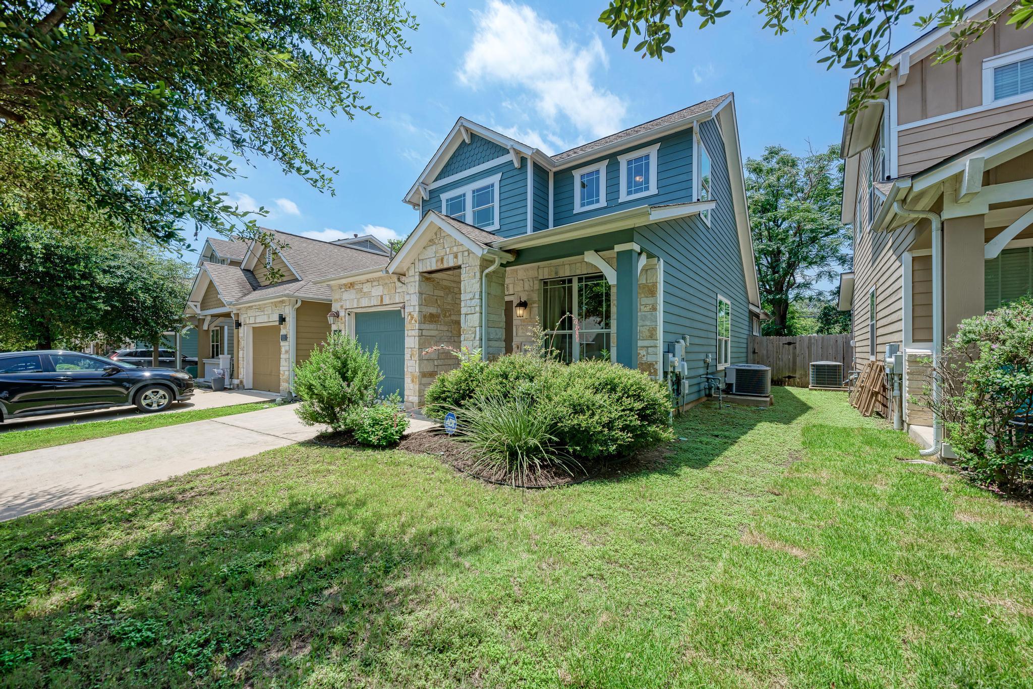 1325 Central Park CT