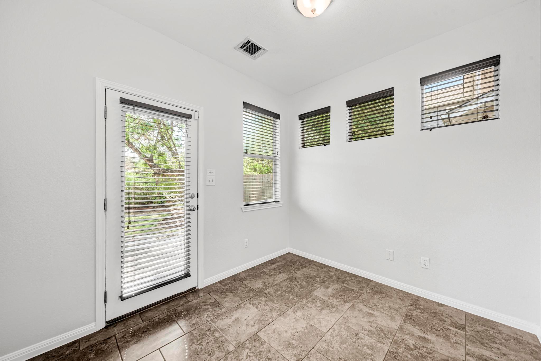 1325 Central Park CT