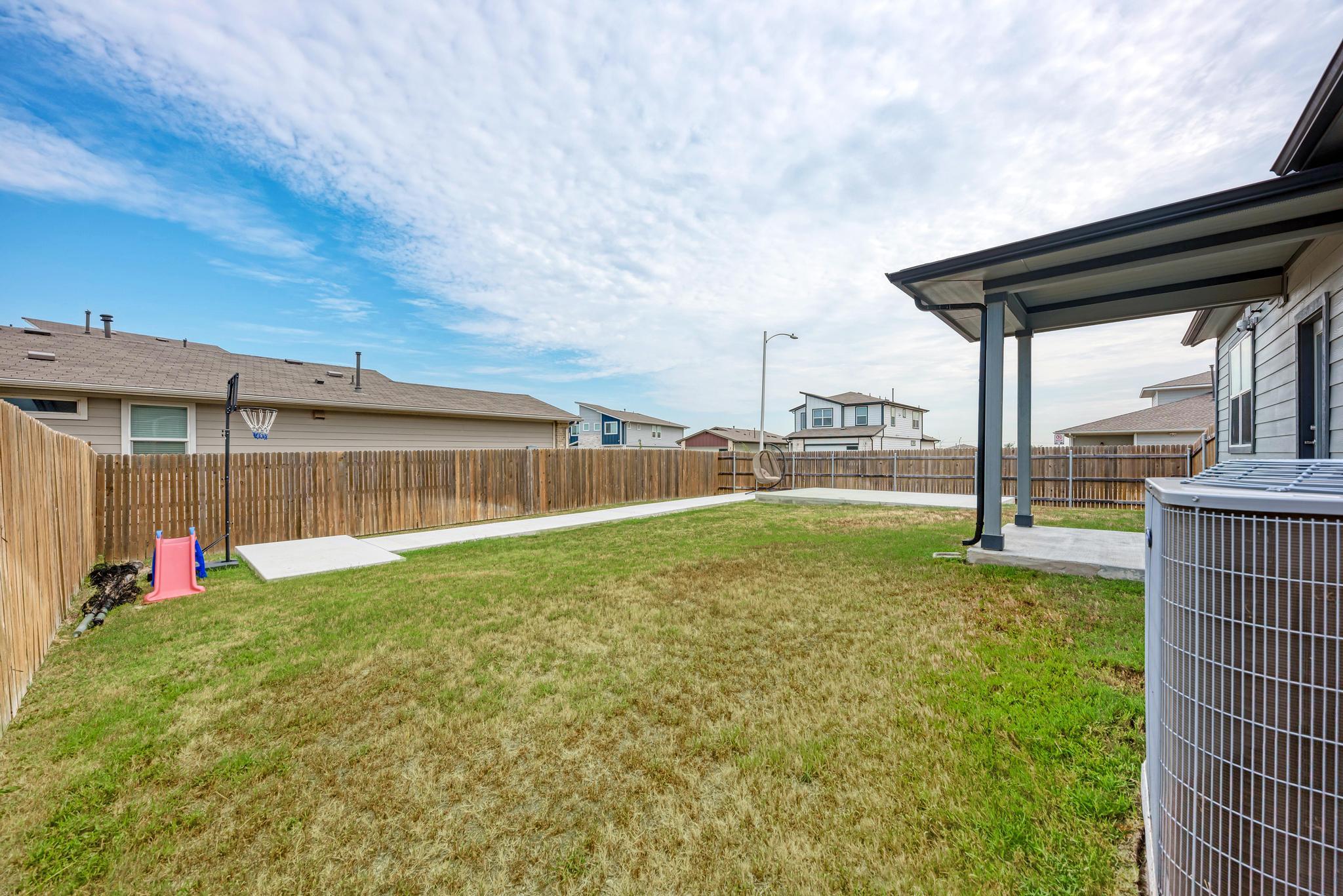 7420 Peggie Nell DR