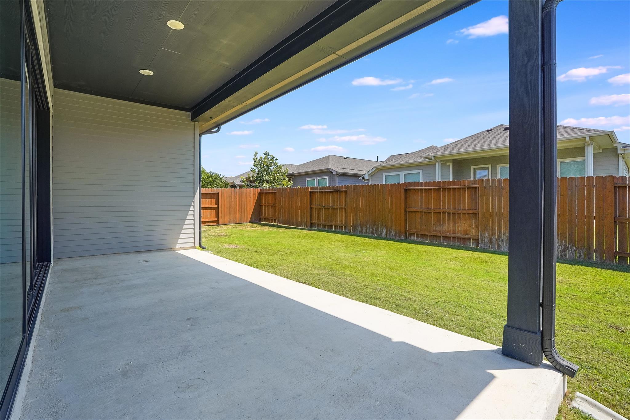 8321 Donnelley DR