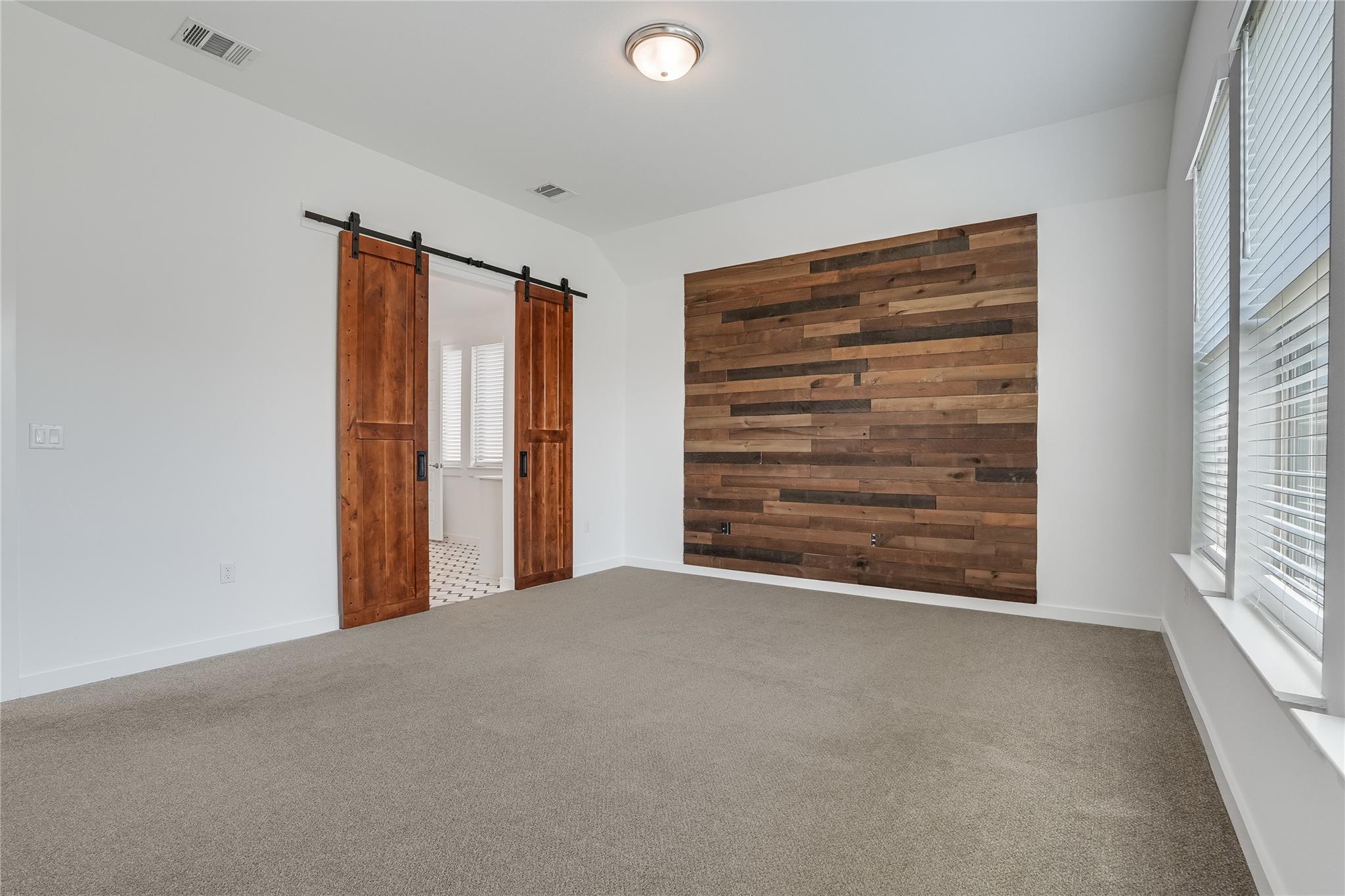 8321 Donnelley DR