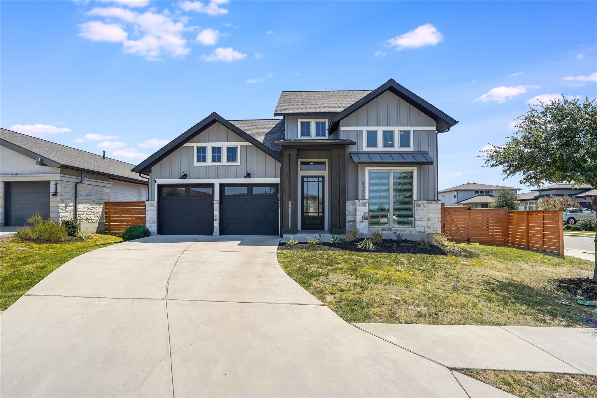 8321 Donnelley DR