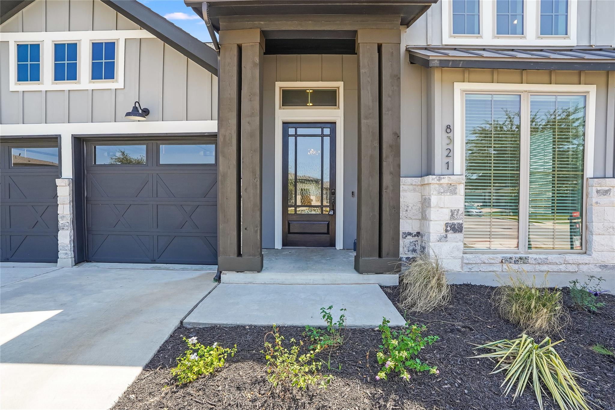 8321 Donnelley DR