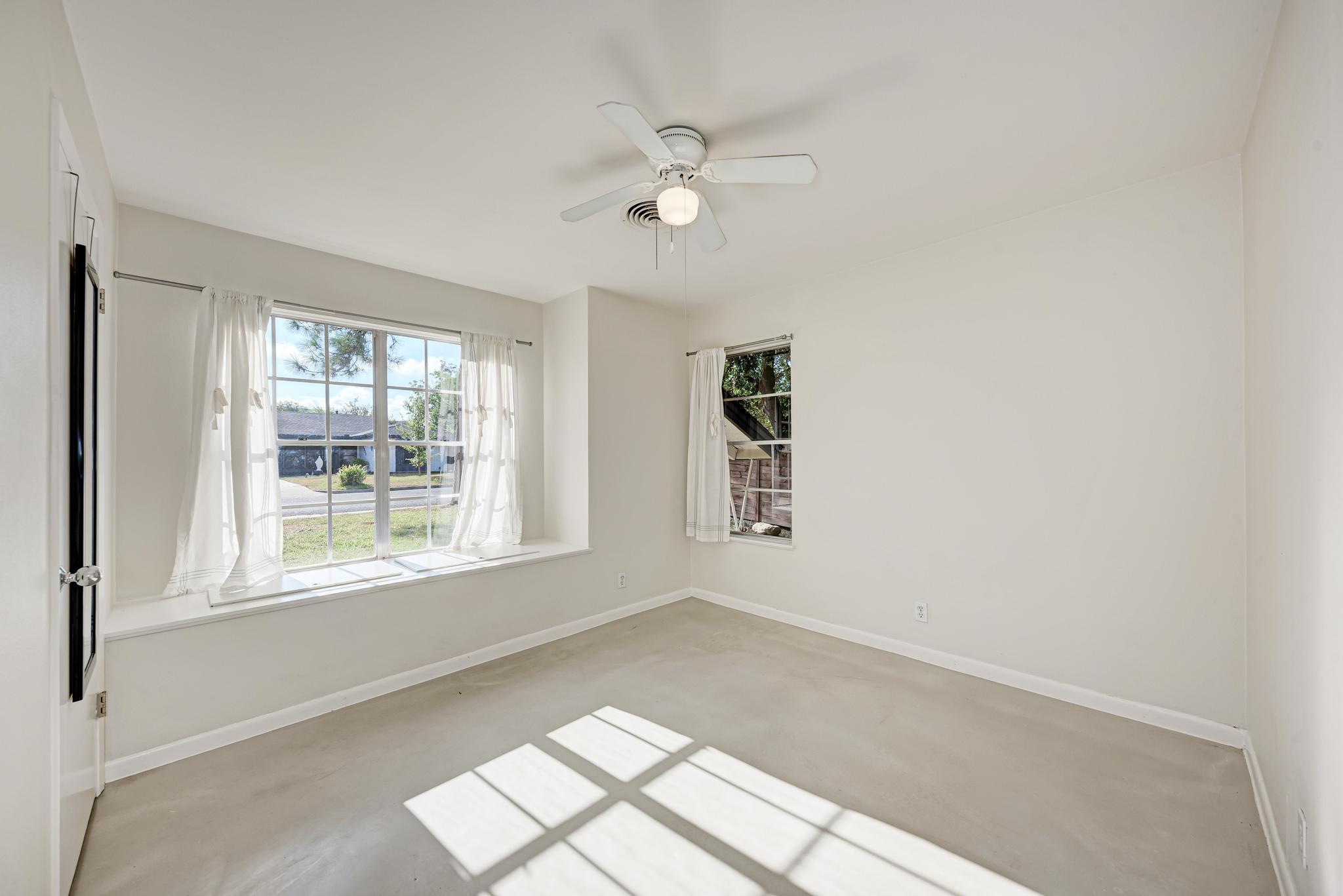 2508 East Side DR