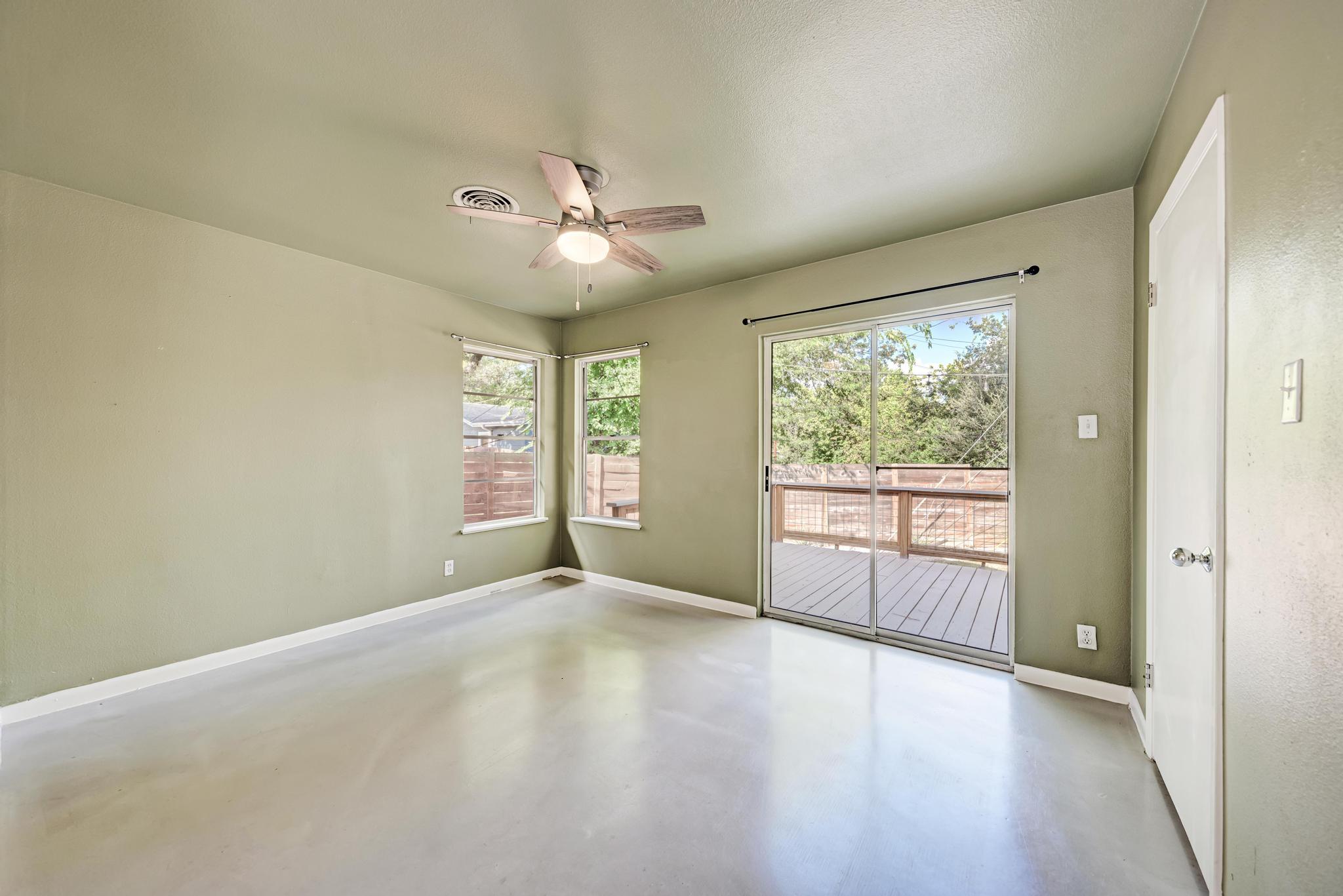 2508 East Side DR