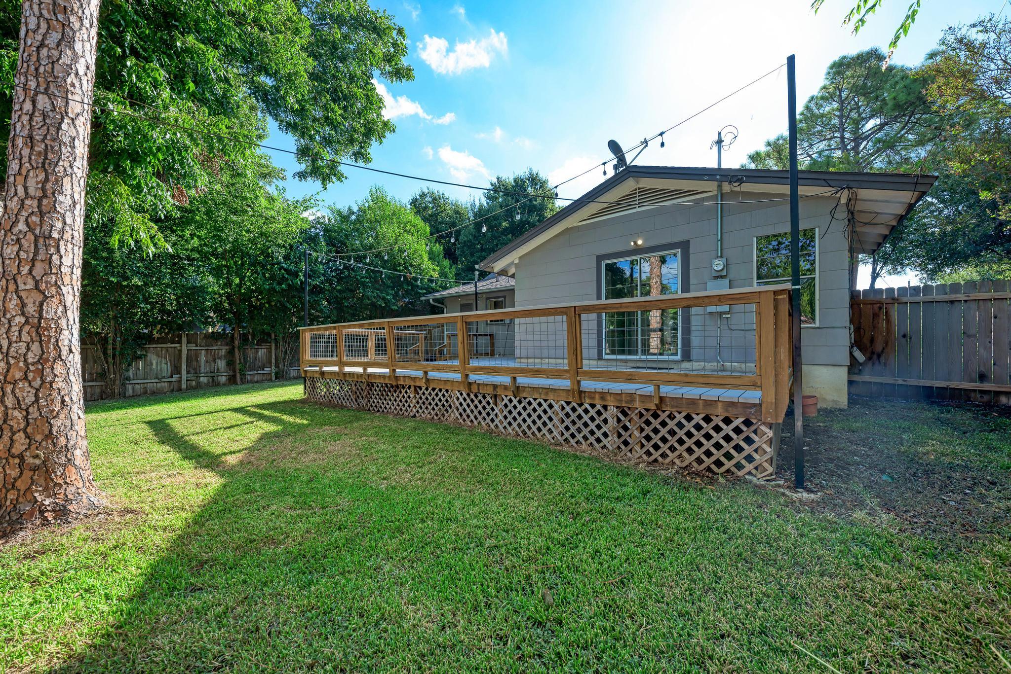 2508 East Side DR