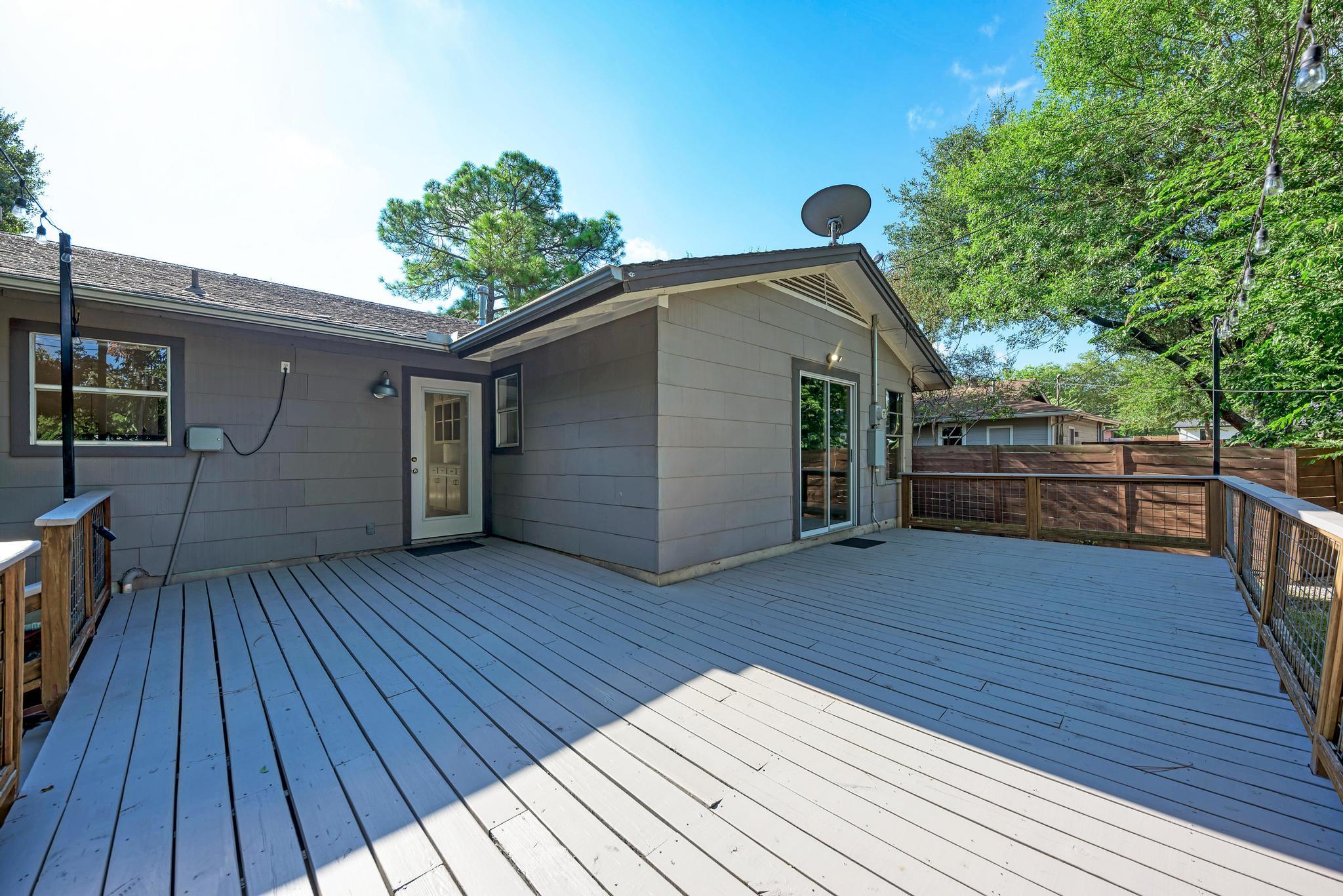 2508 East Side DR