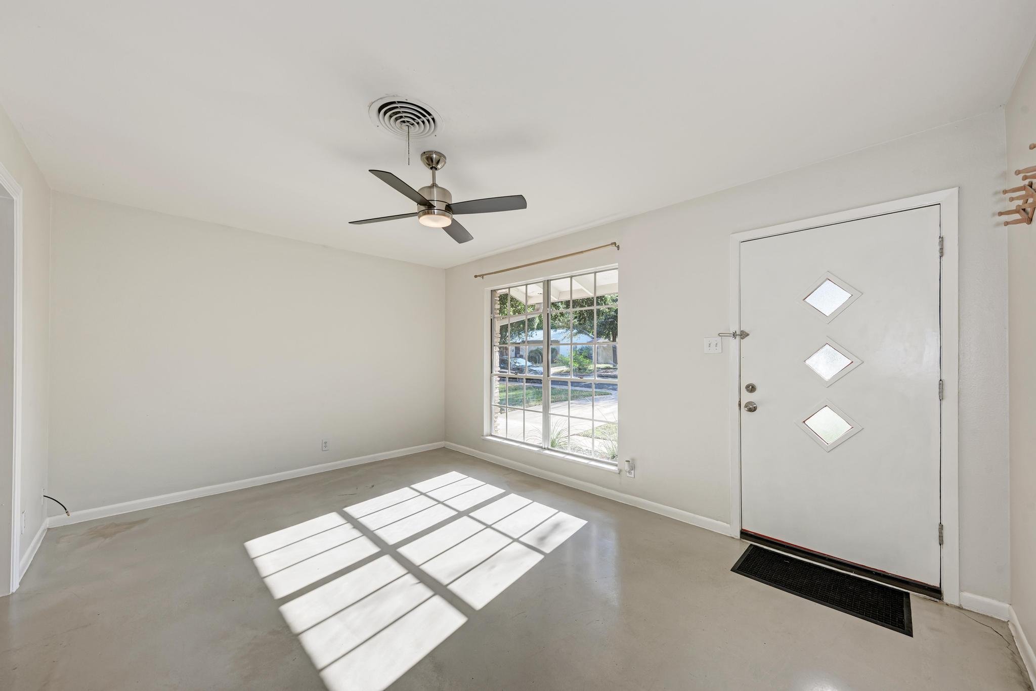2508 East Side DR
