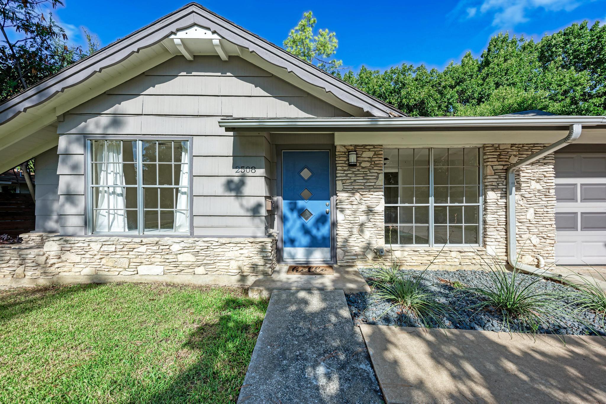 2508 East Side DR