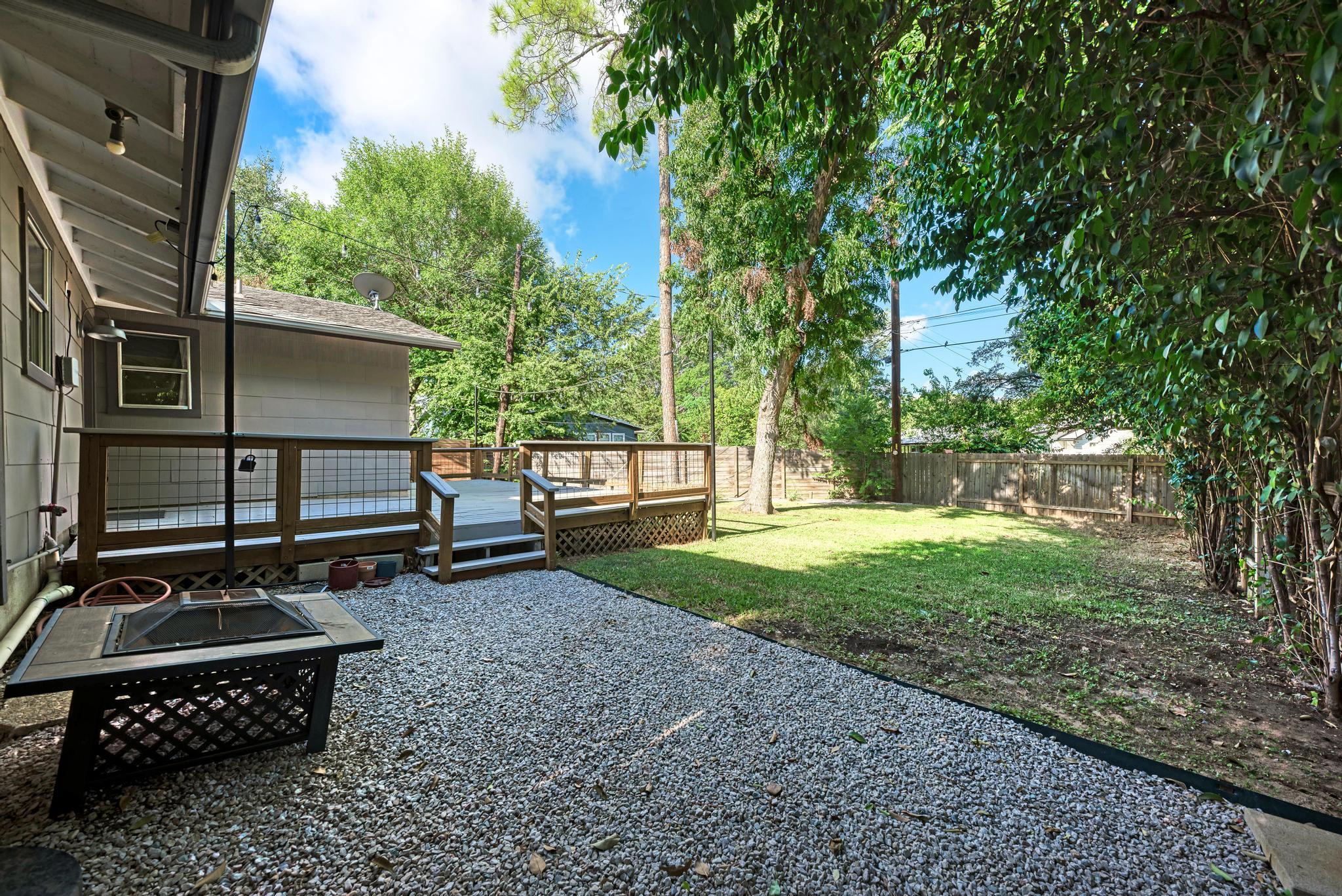 2508 East Side DR