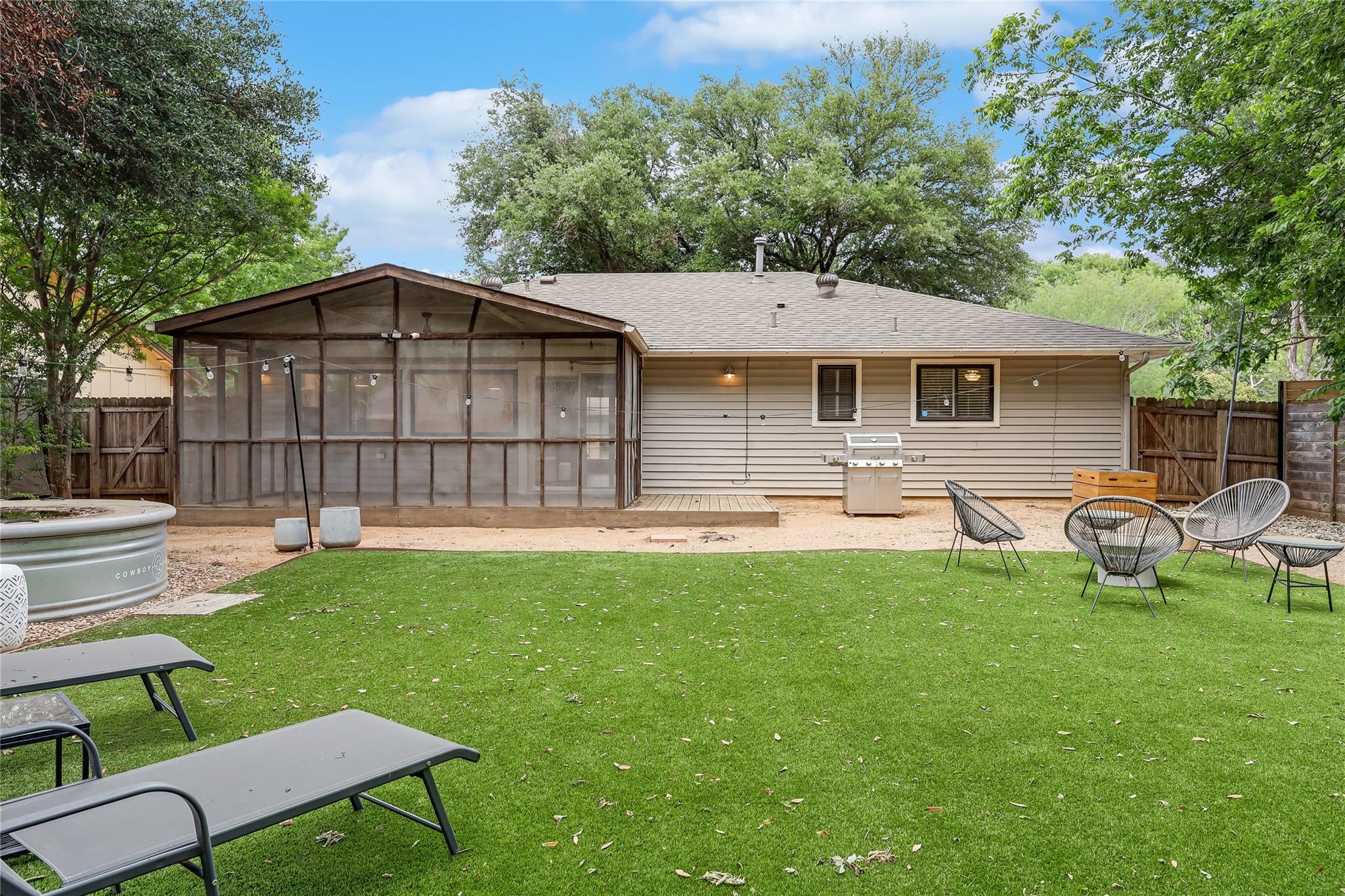 307 Thistlewood DR