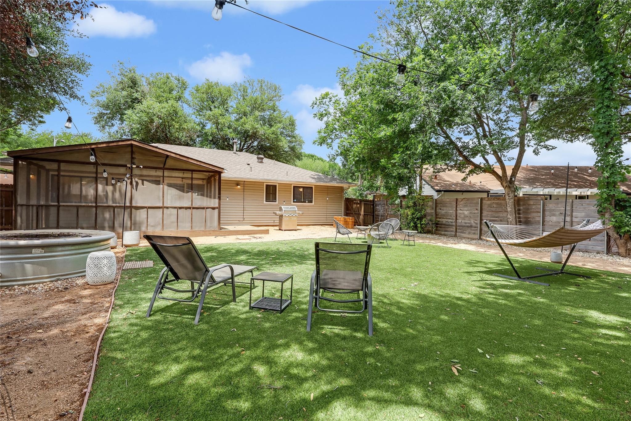 307 Thistlewood DR