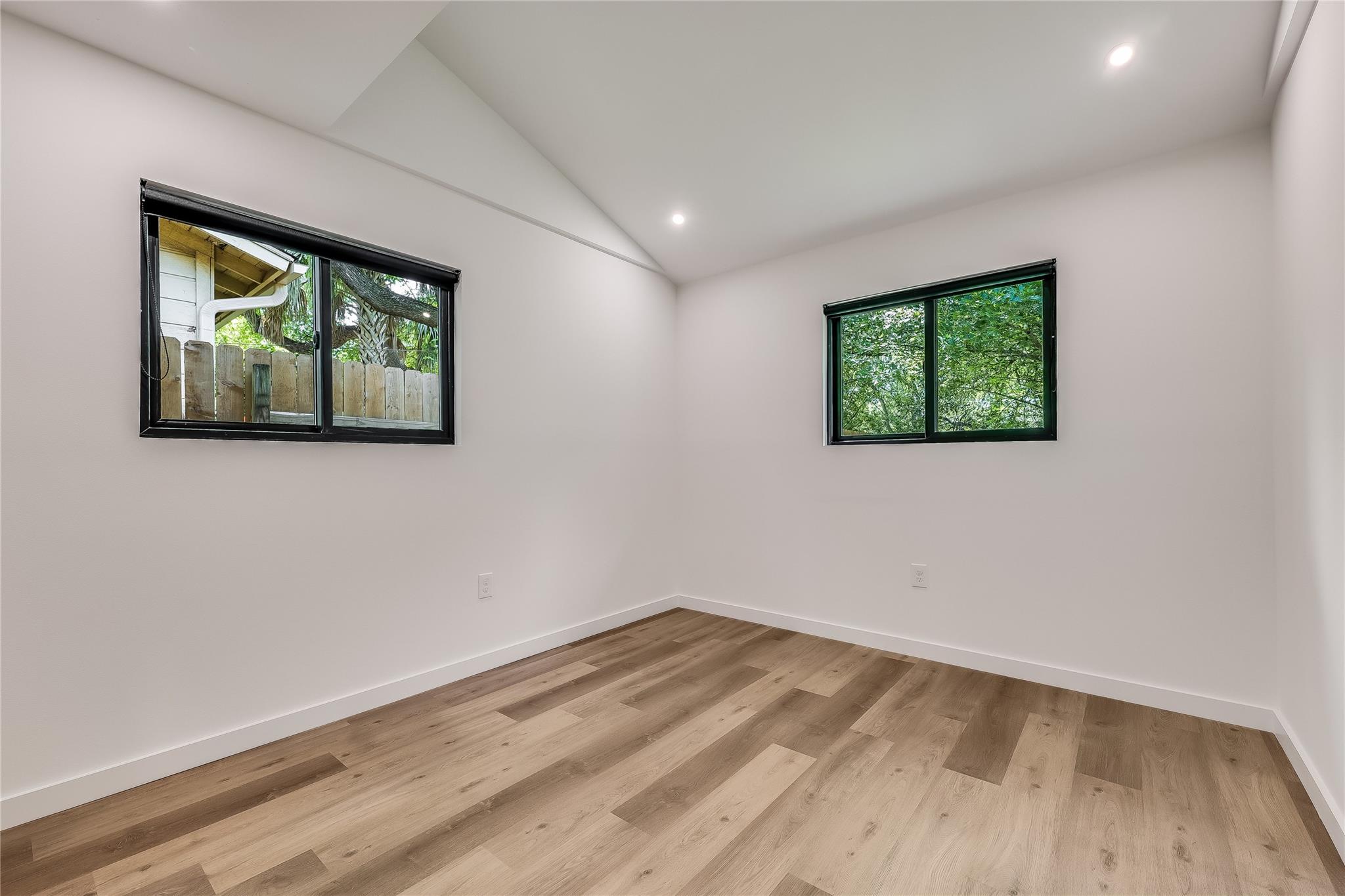 1707 Fawn DR