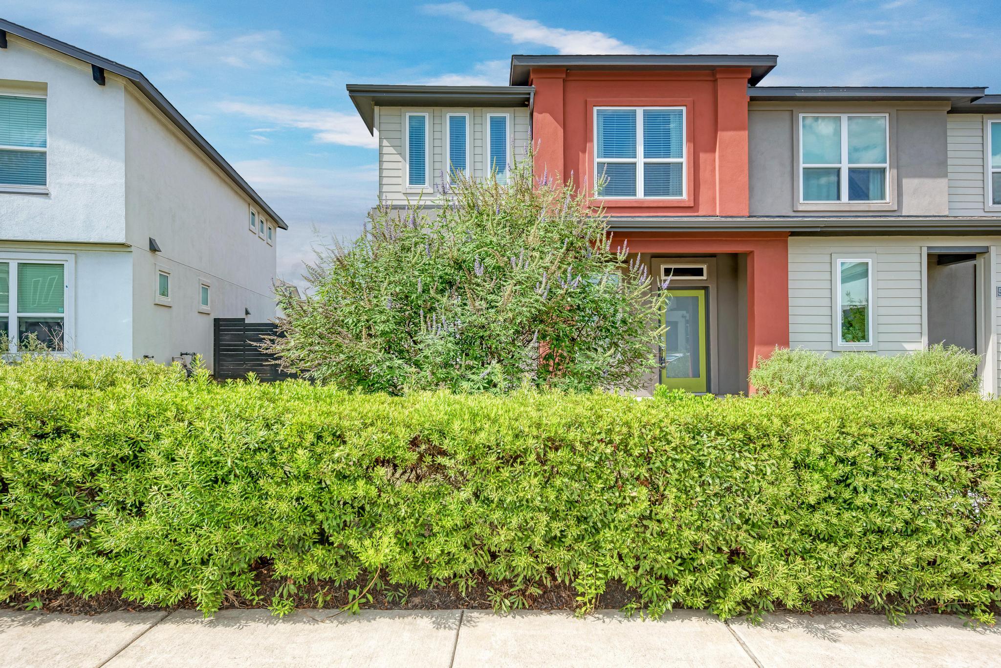 5408A Baythorne DR