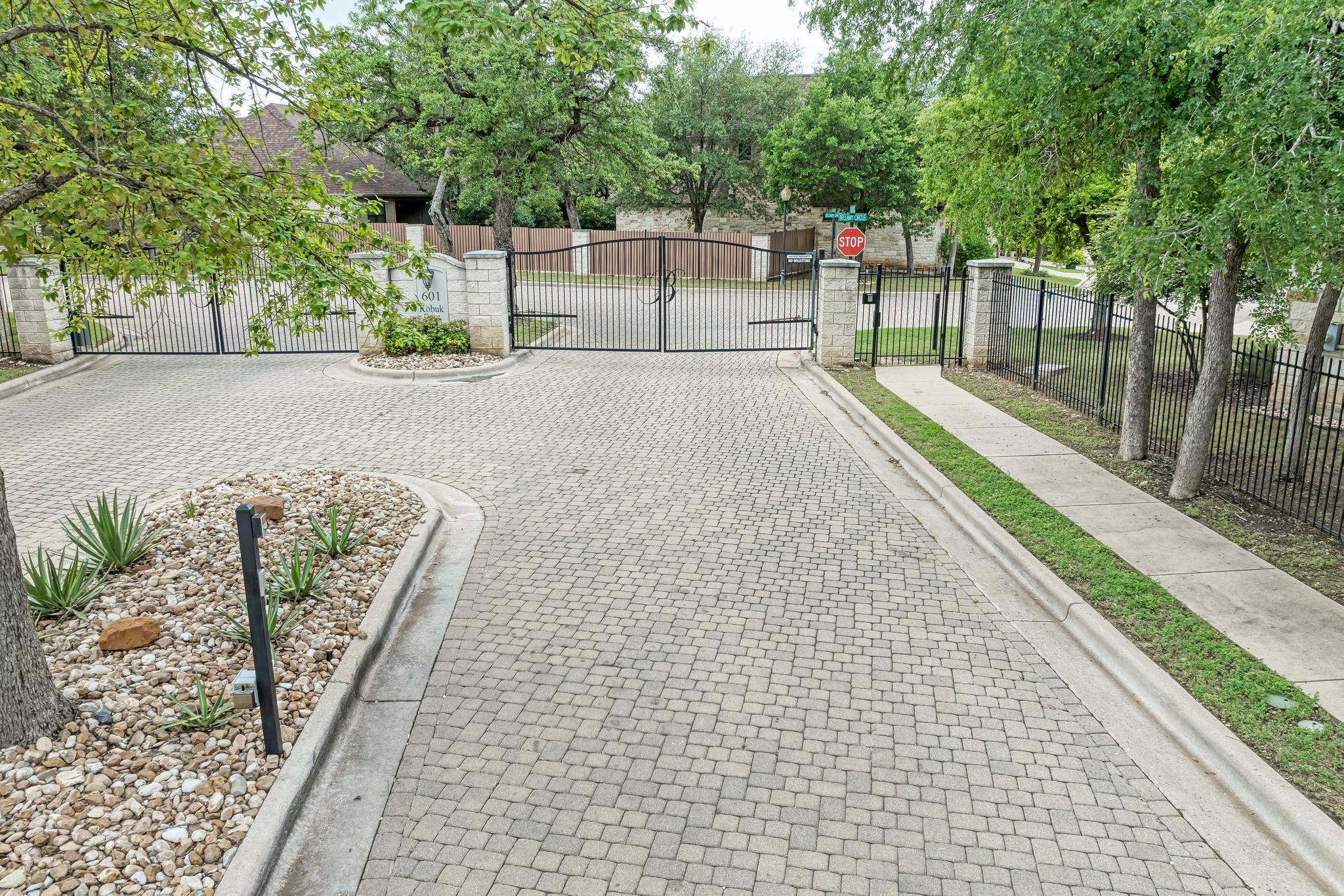 2809 Bellamy CIR