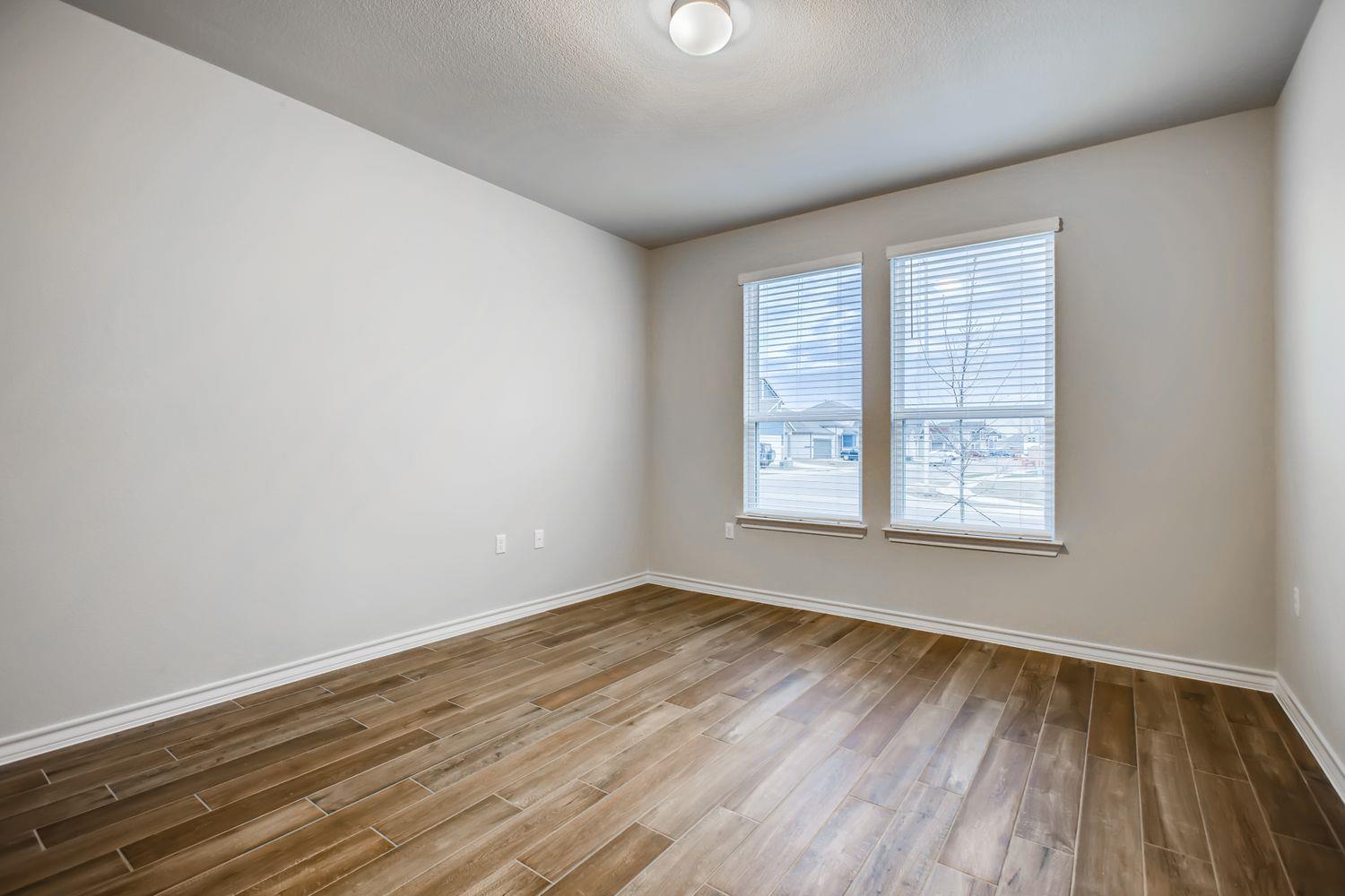 11920 Saddle Rock DR