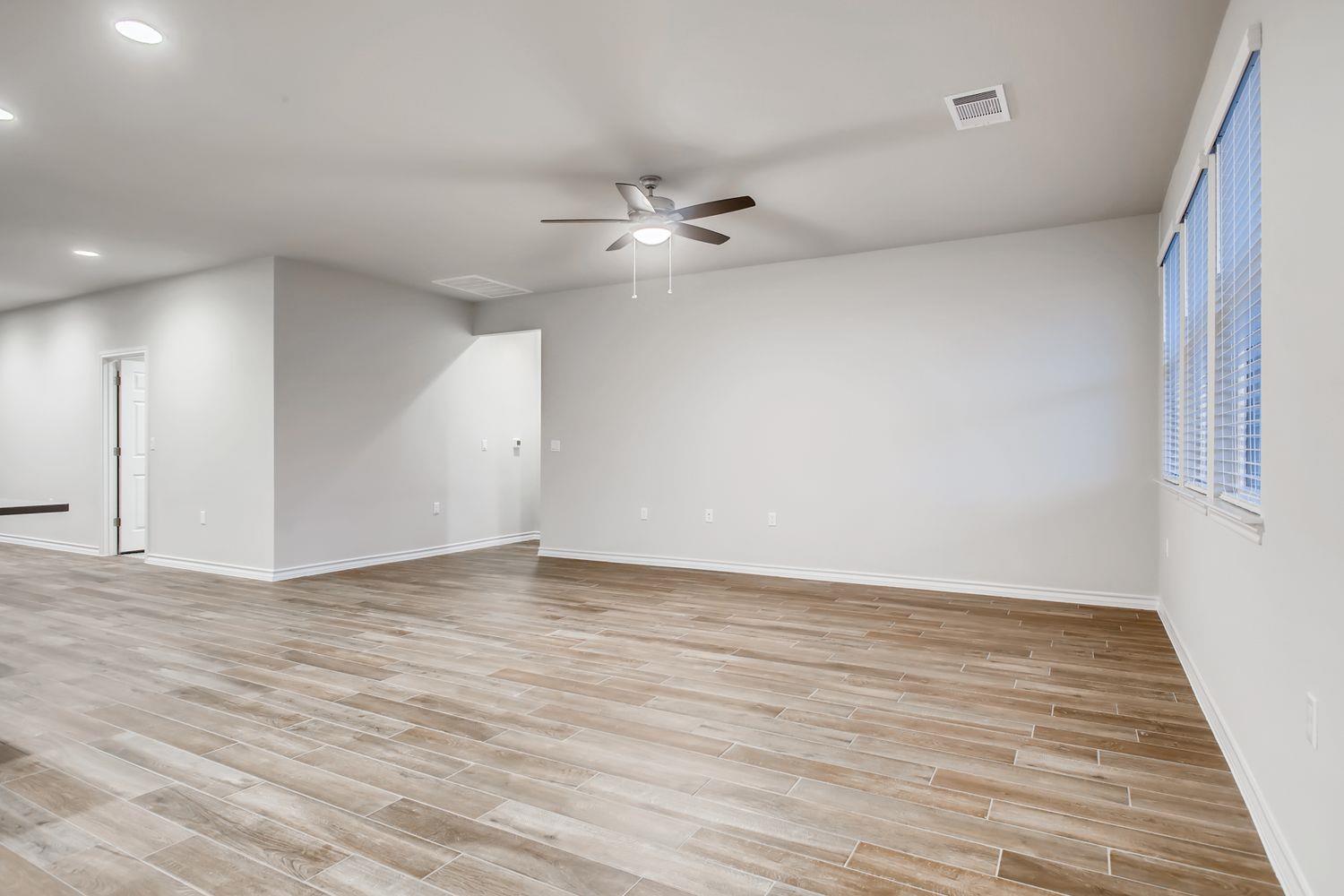 11920 Saddle Rock DR