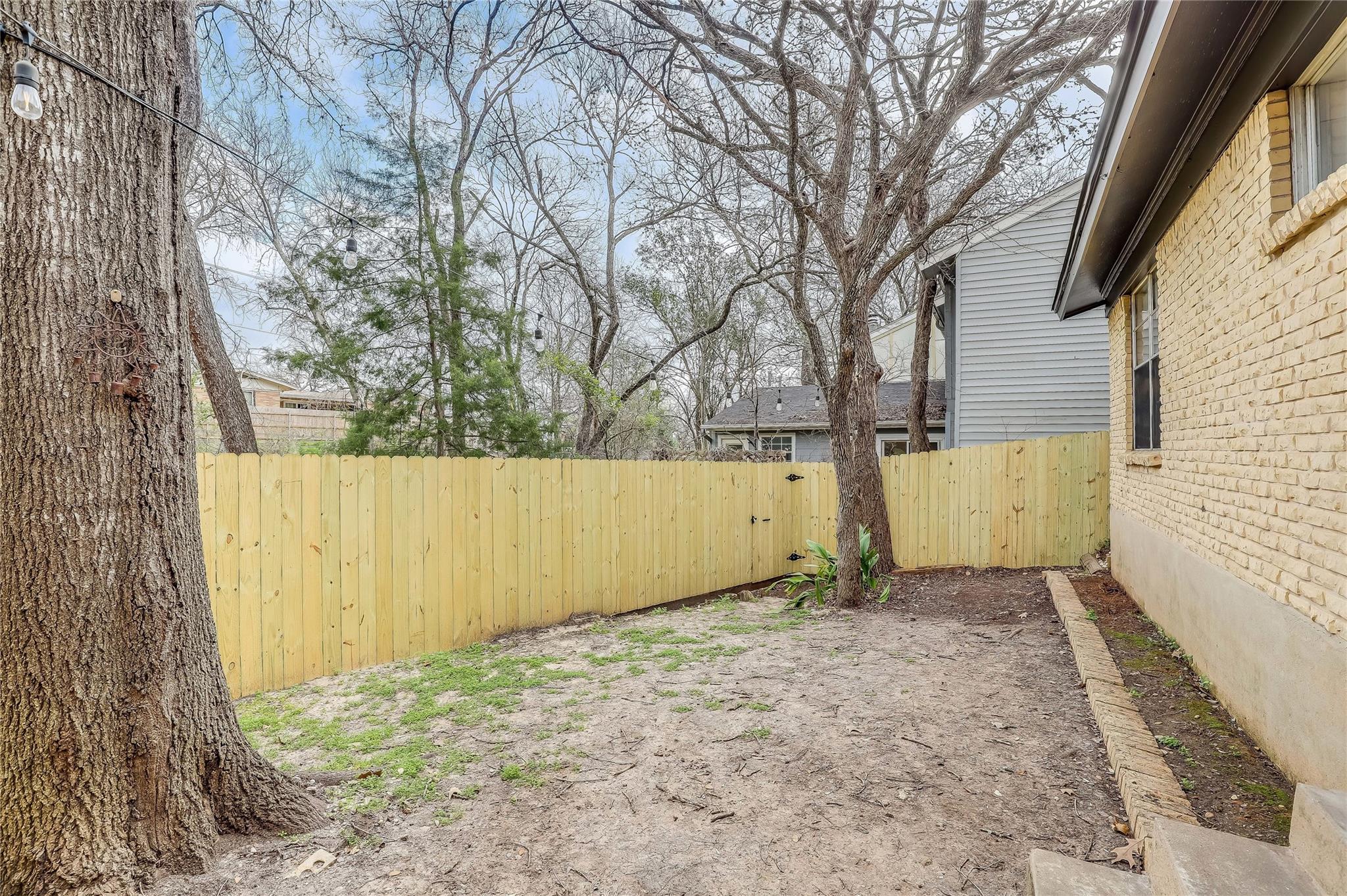 1612 Elmhurst DR # B