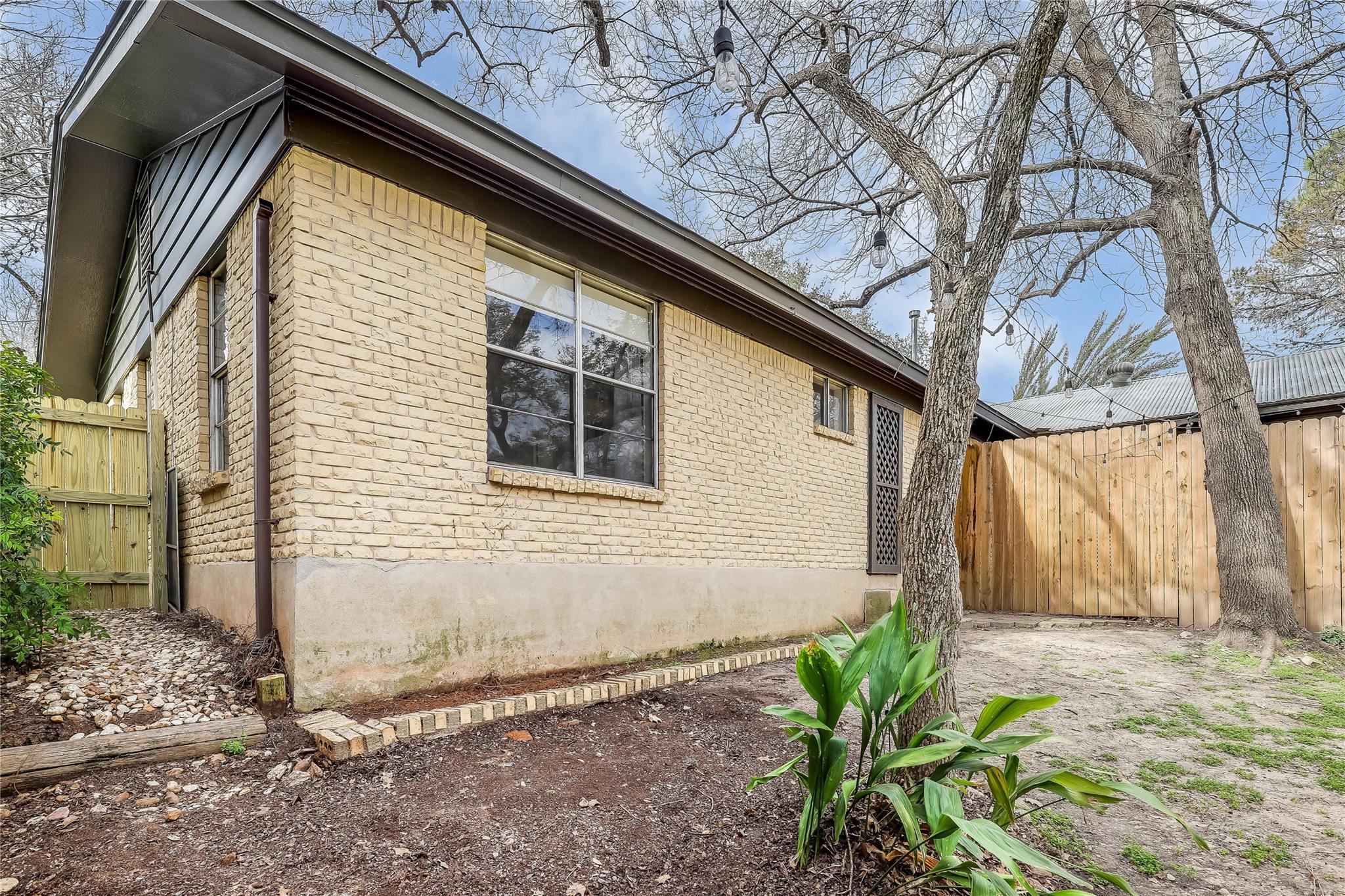 1612 Elmhurst DR # B