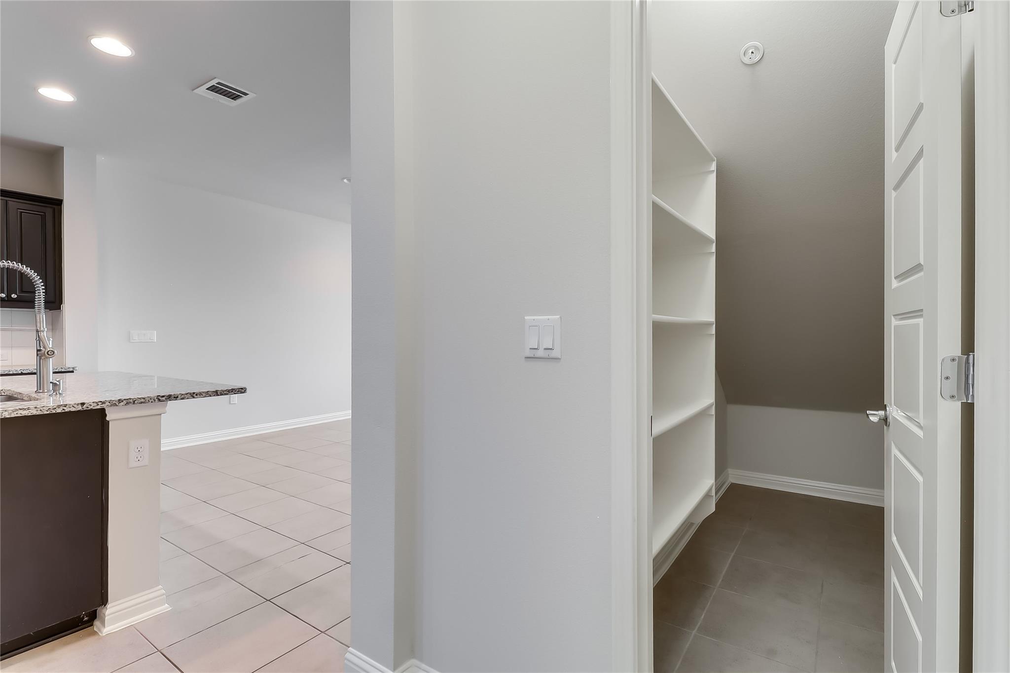 6814 E Riverside DR # 32